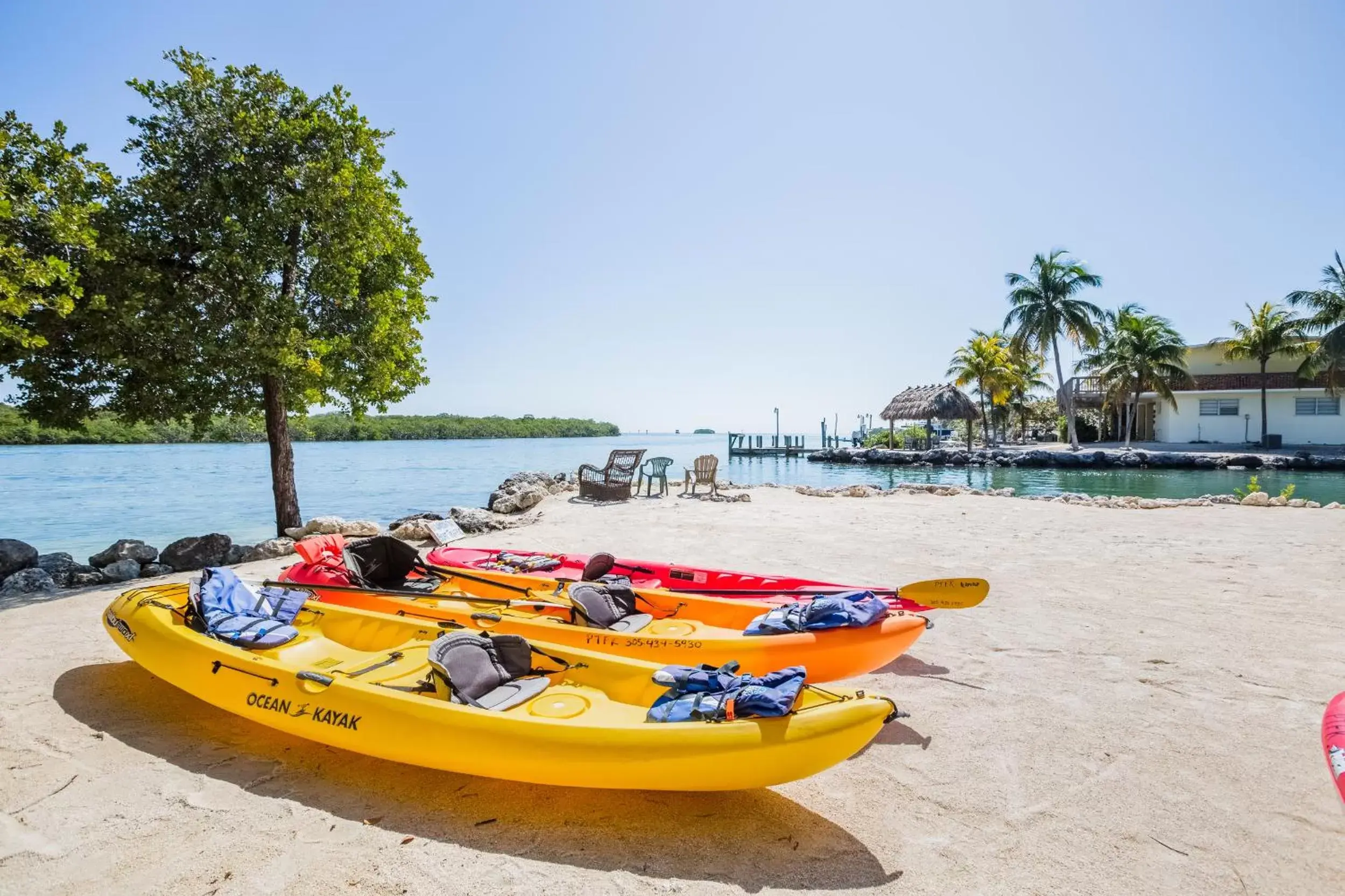 Canoeing, Beach in Creekside Inn Islamorada