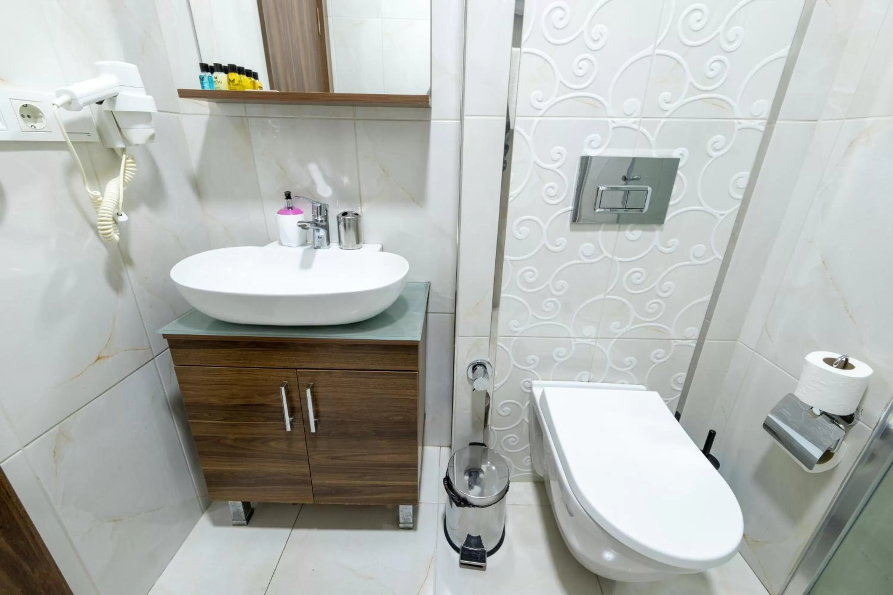 Shower, Bathroom in Beyzas Hotels & Suites