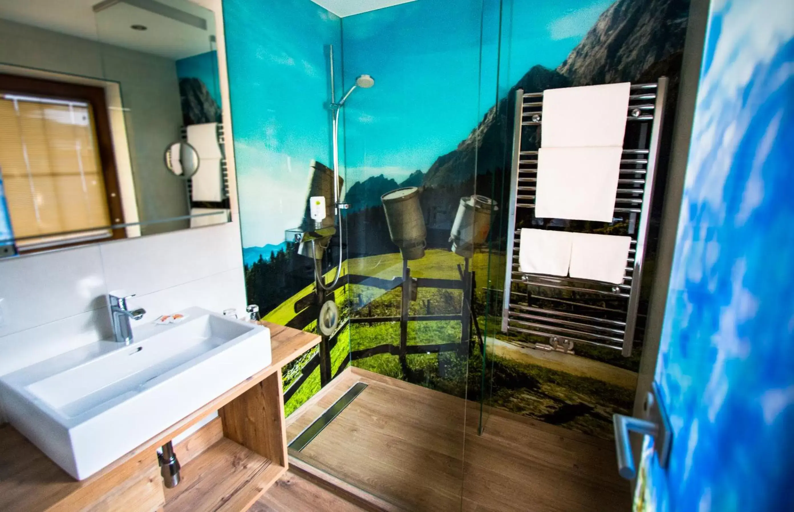 Shower, Bathroom in Hotel Tirolerhof 4 Sterne Superior