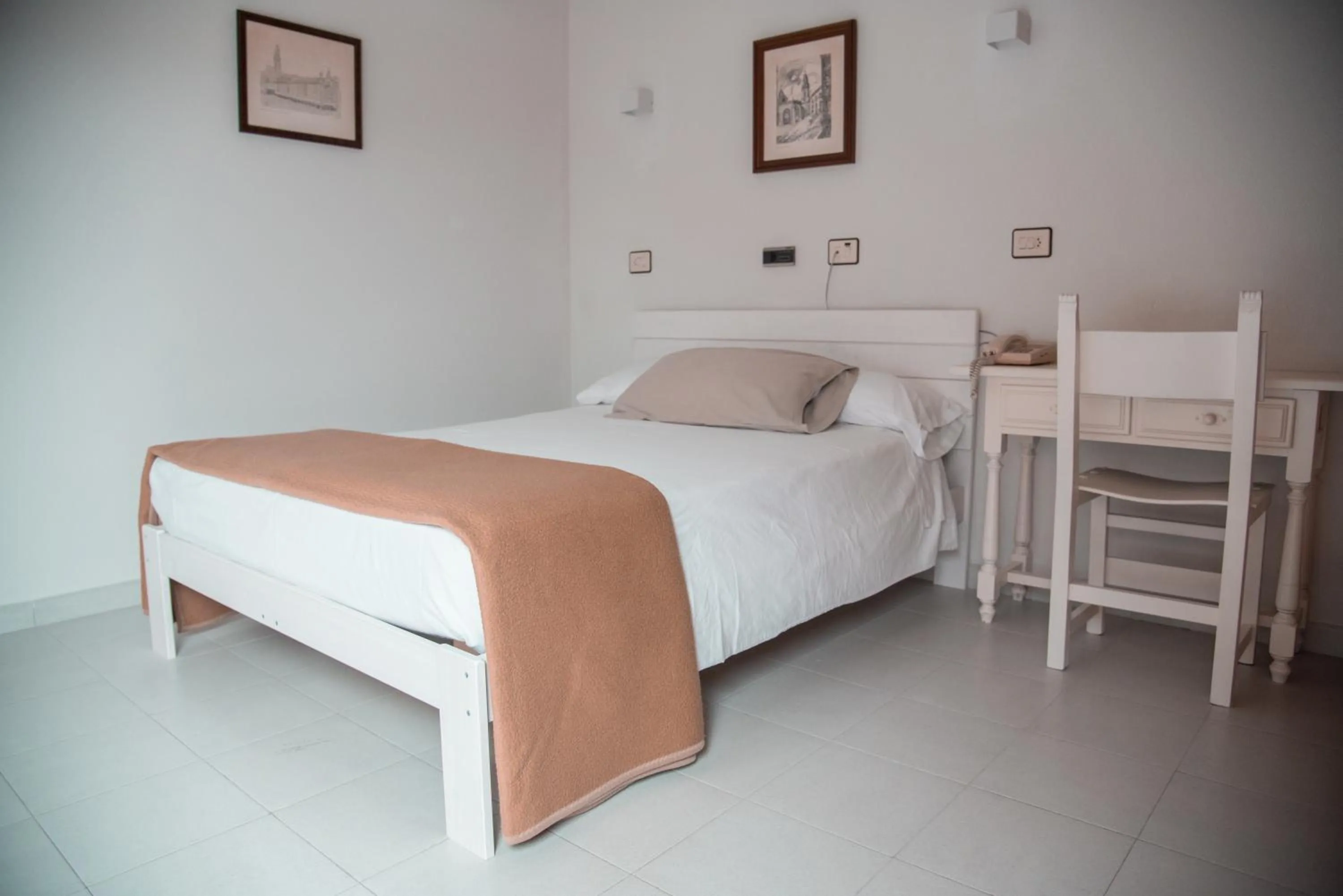 Photo of the whole room, Bed in Hotel Los Olmos