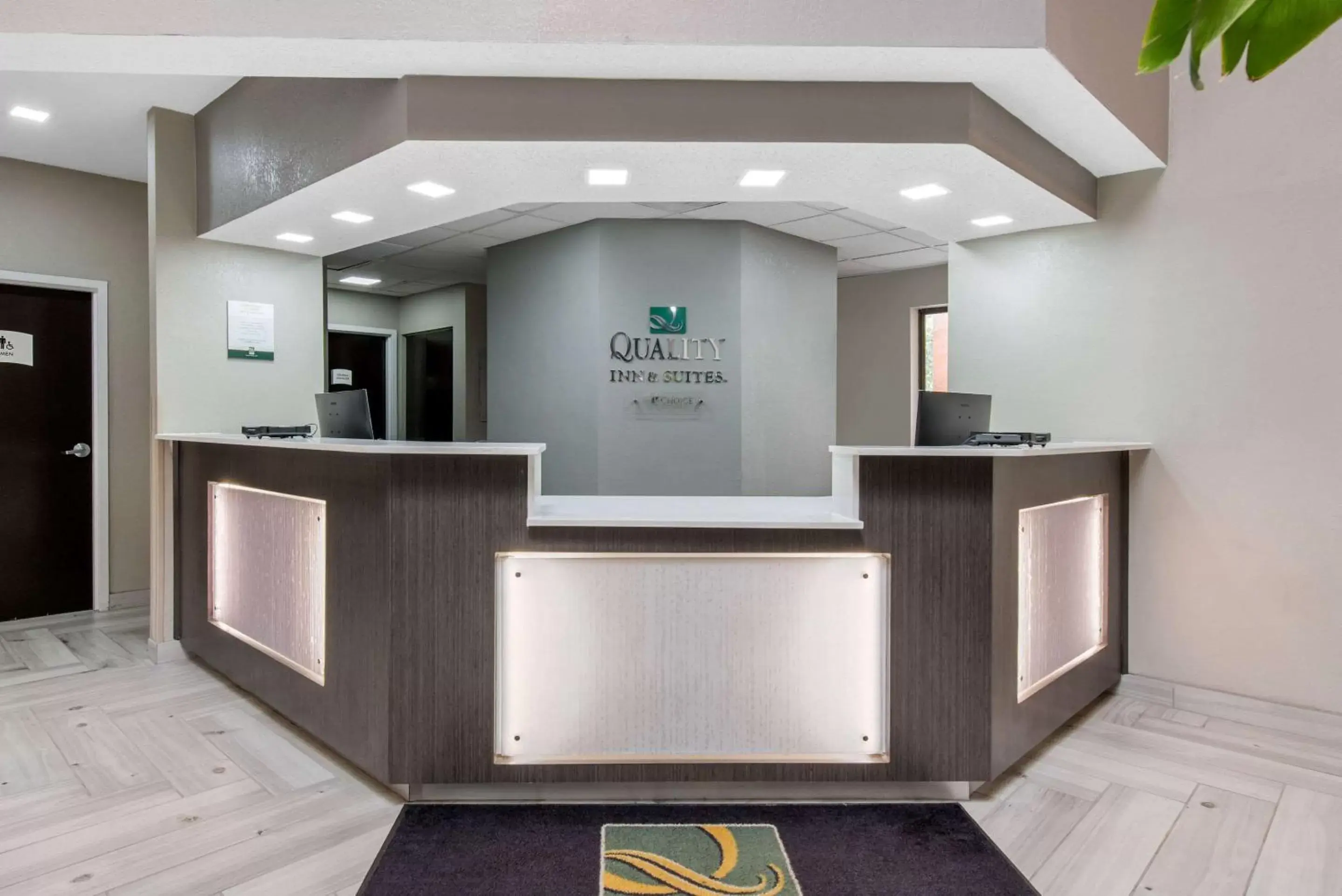 Lobby or reception, Lobby/Reception in Quality Inn Indianapolis-Brownsburg - Indianapolis West