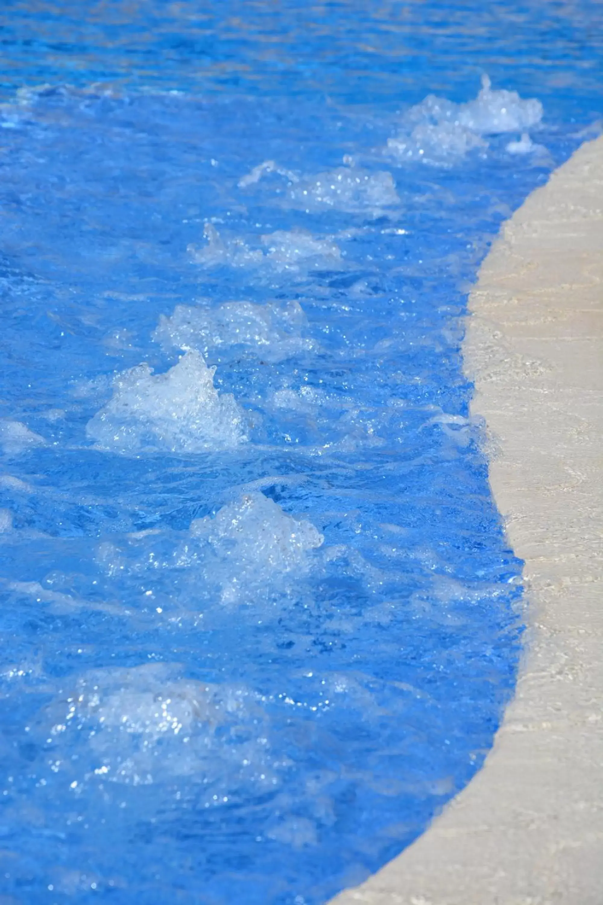Swimming pool in Hotel Samos