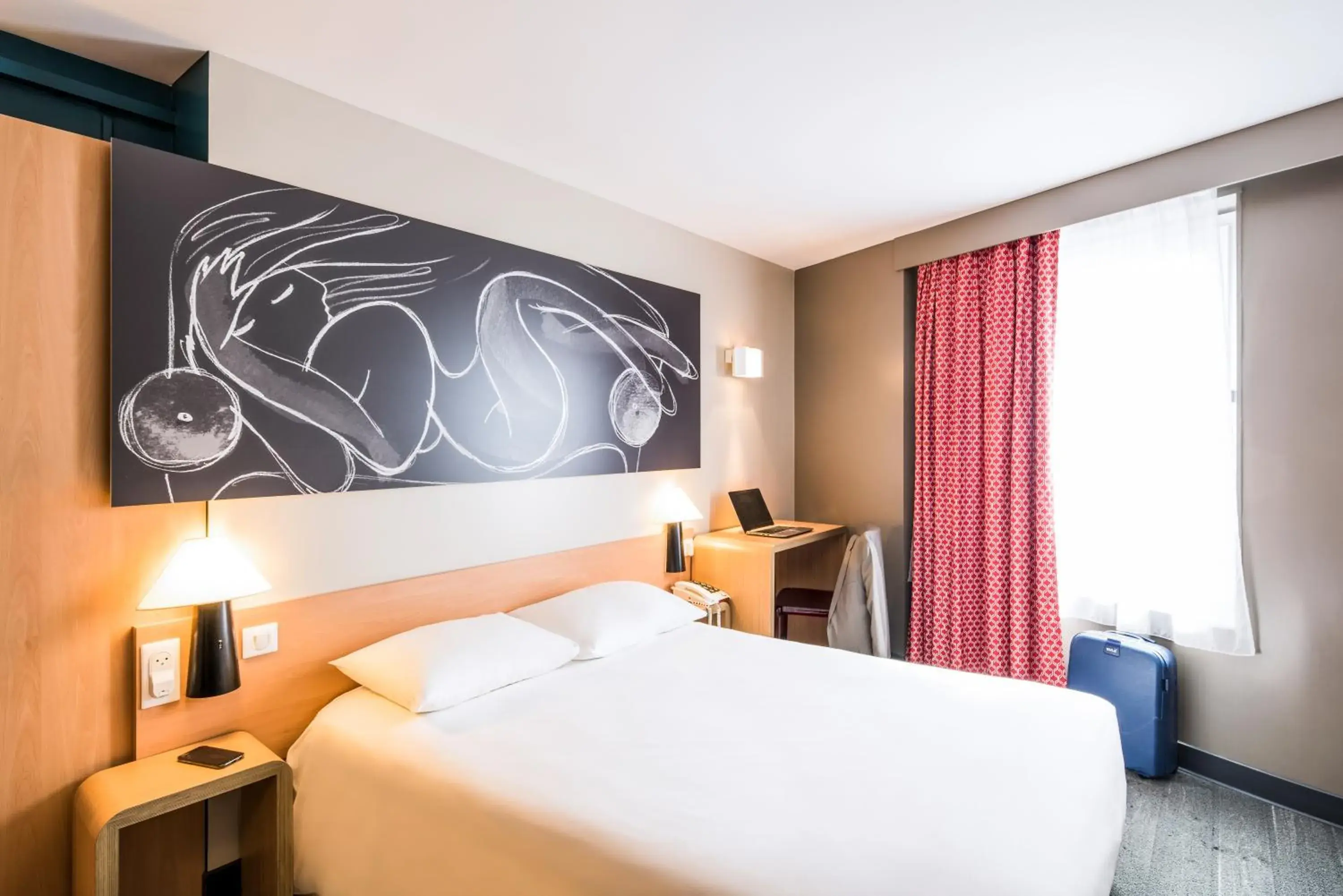 Bed, Room Photo in ibis Marseille Bonneveine Calanques Plages