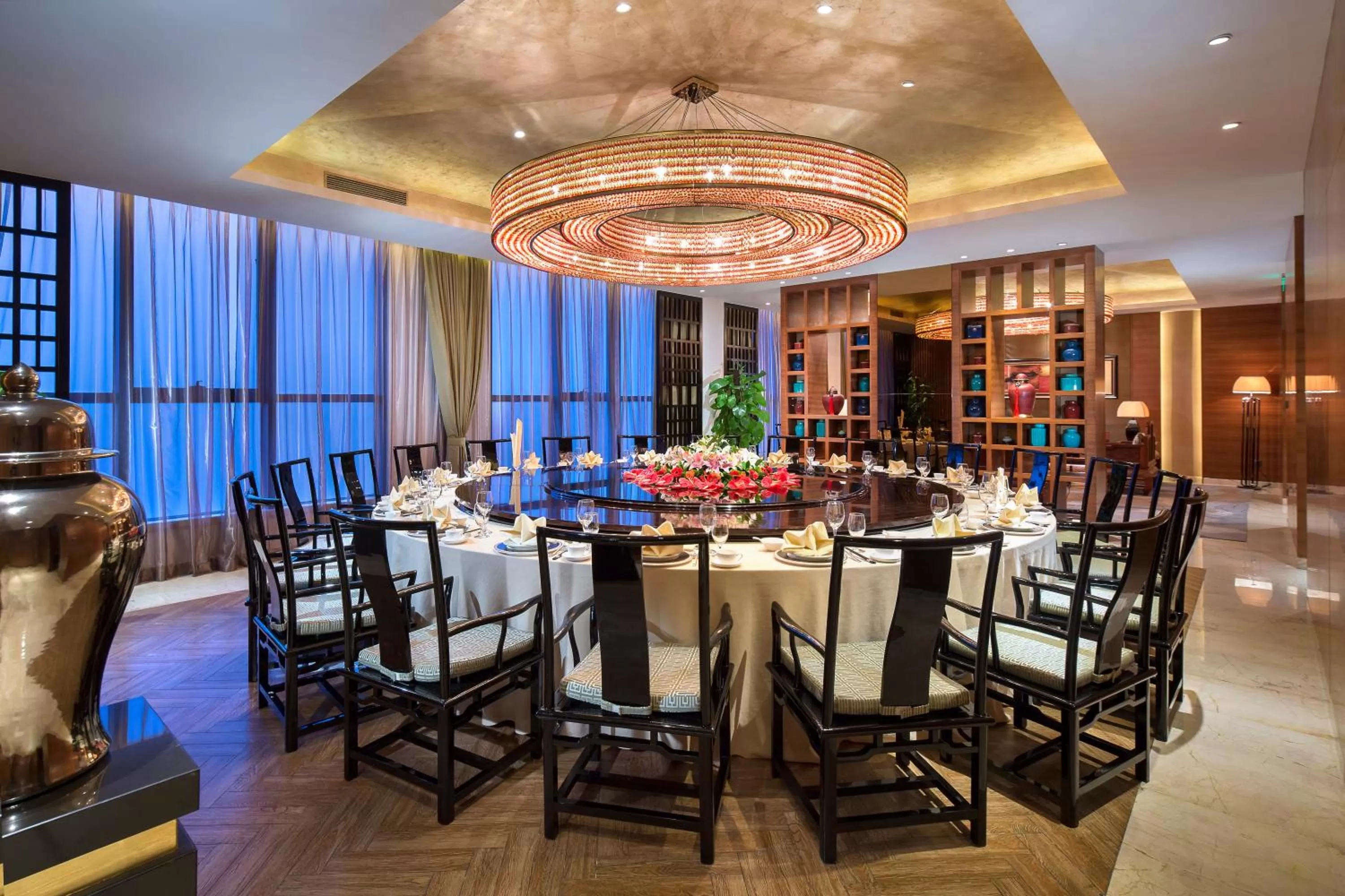 Restaurant/places to eat in Crowne Plaza Sanya City Center by IHG