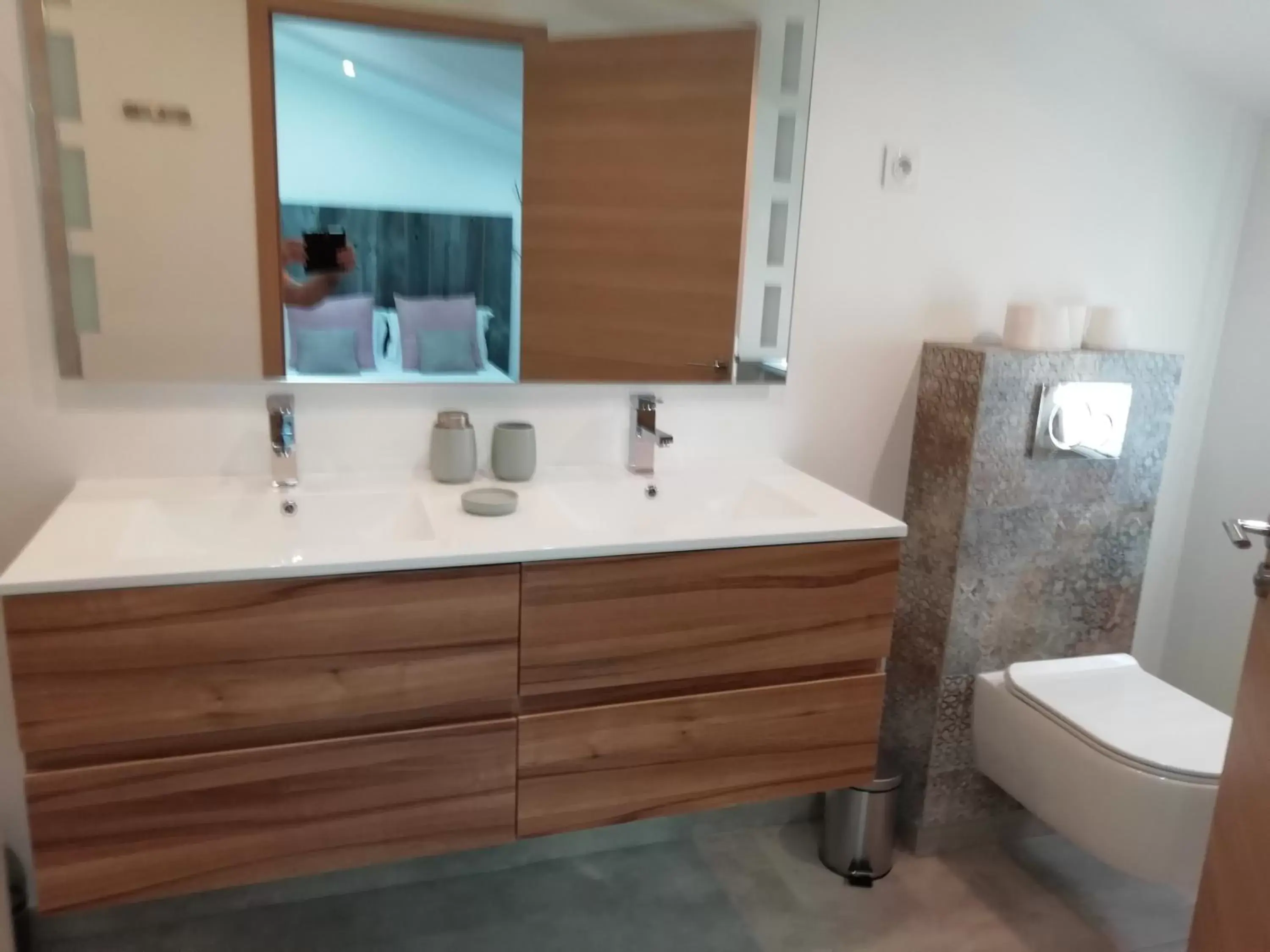 Double Room with Private Bathroom in les chambres du Saunier Double Room with Private Bathroom in les chambres du Saunier