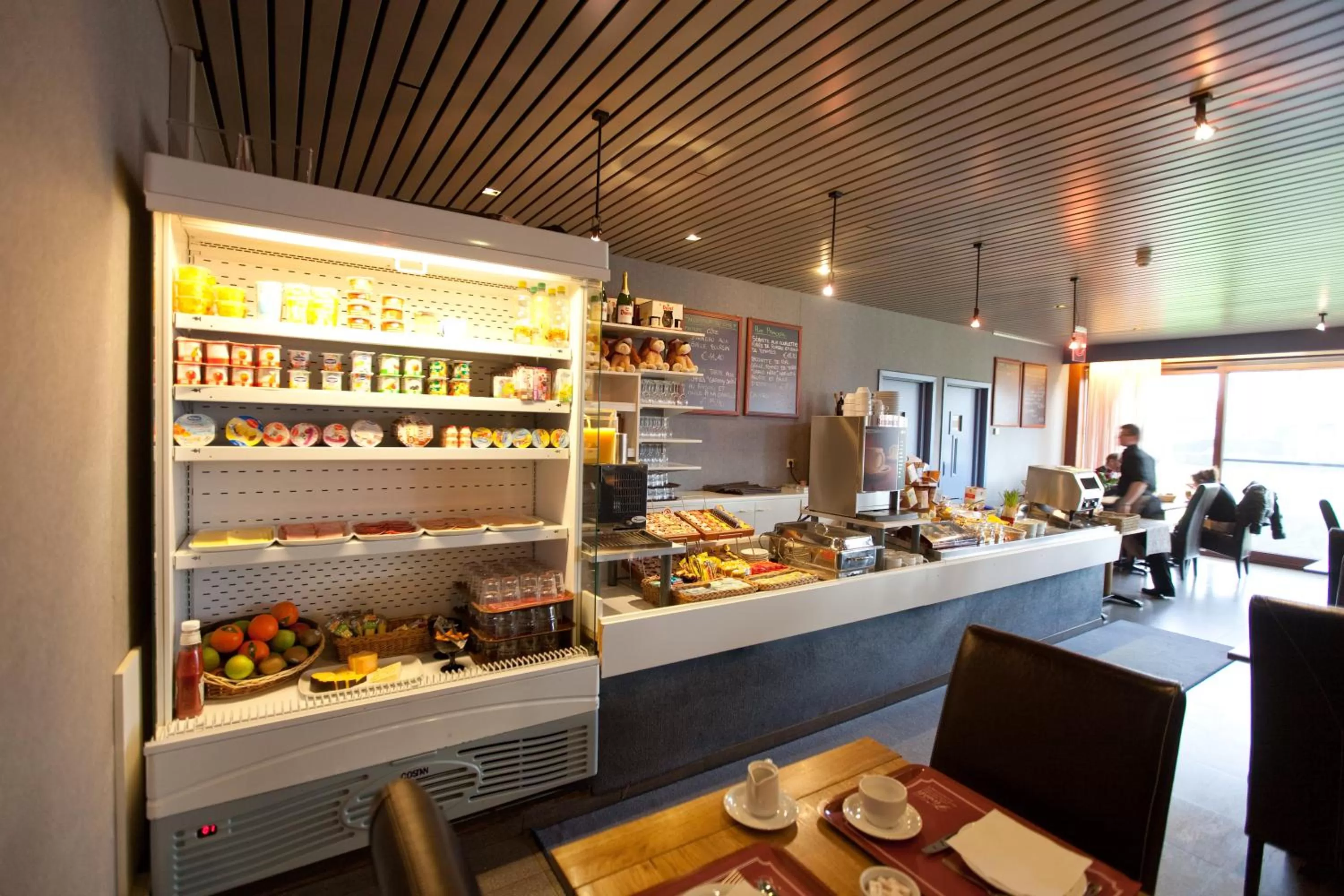 Restaurant/places to eat in Vivaldi Hotel