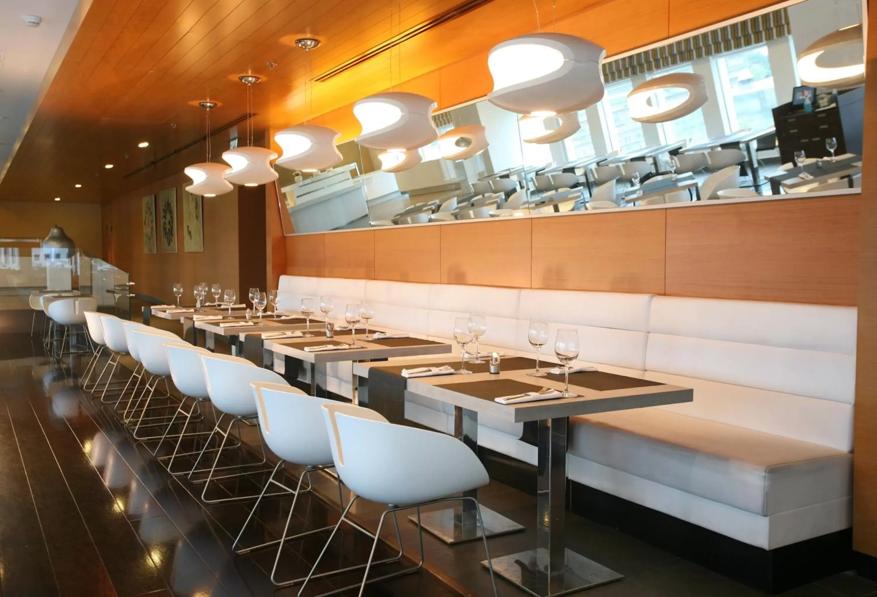 Restaurant/Places to Eat in Crowne Plaza Tel Aviv City Center, an IHG Hotel