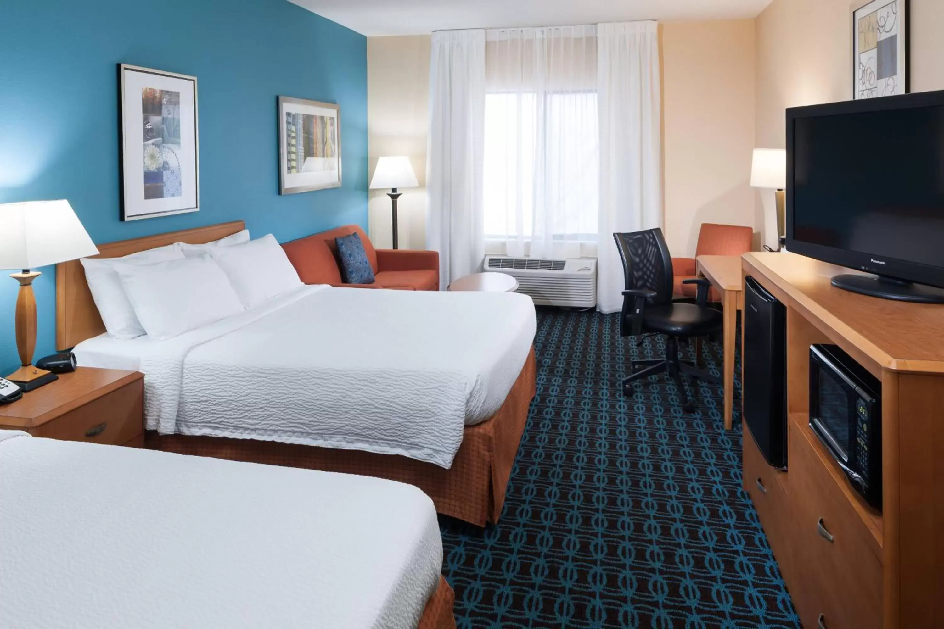 Photo of the whole room, Bed in Fairfield by Marriott Ruston