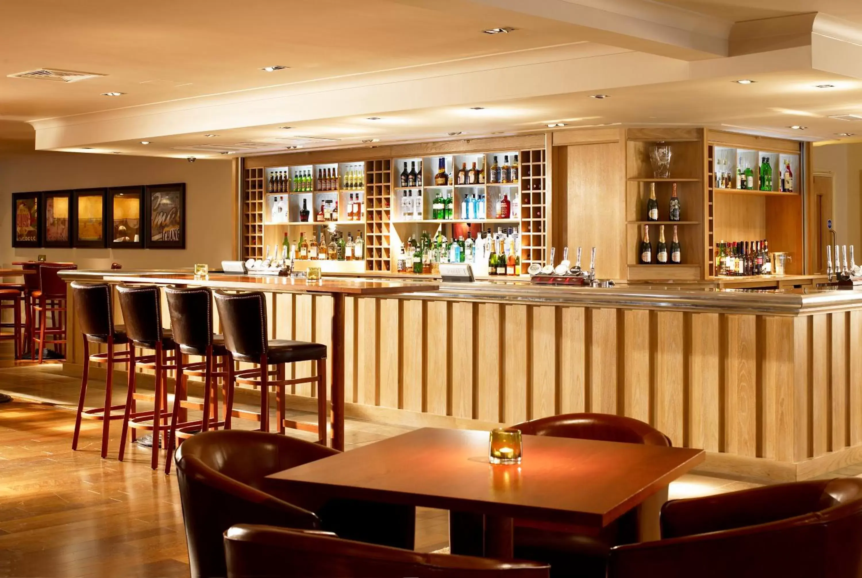 Lounge or bar in De Vere Cranage Estate Lounge or bar in De Vere Cranage Estate