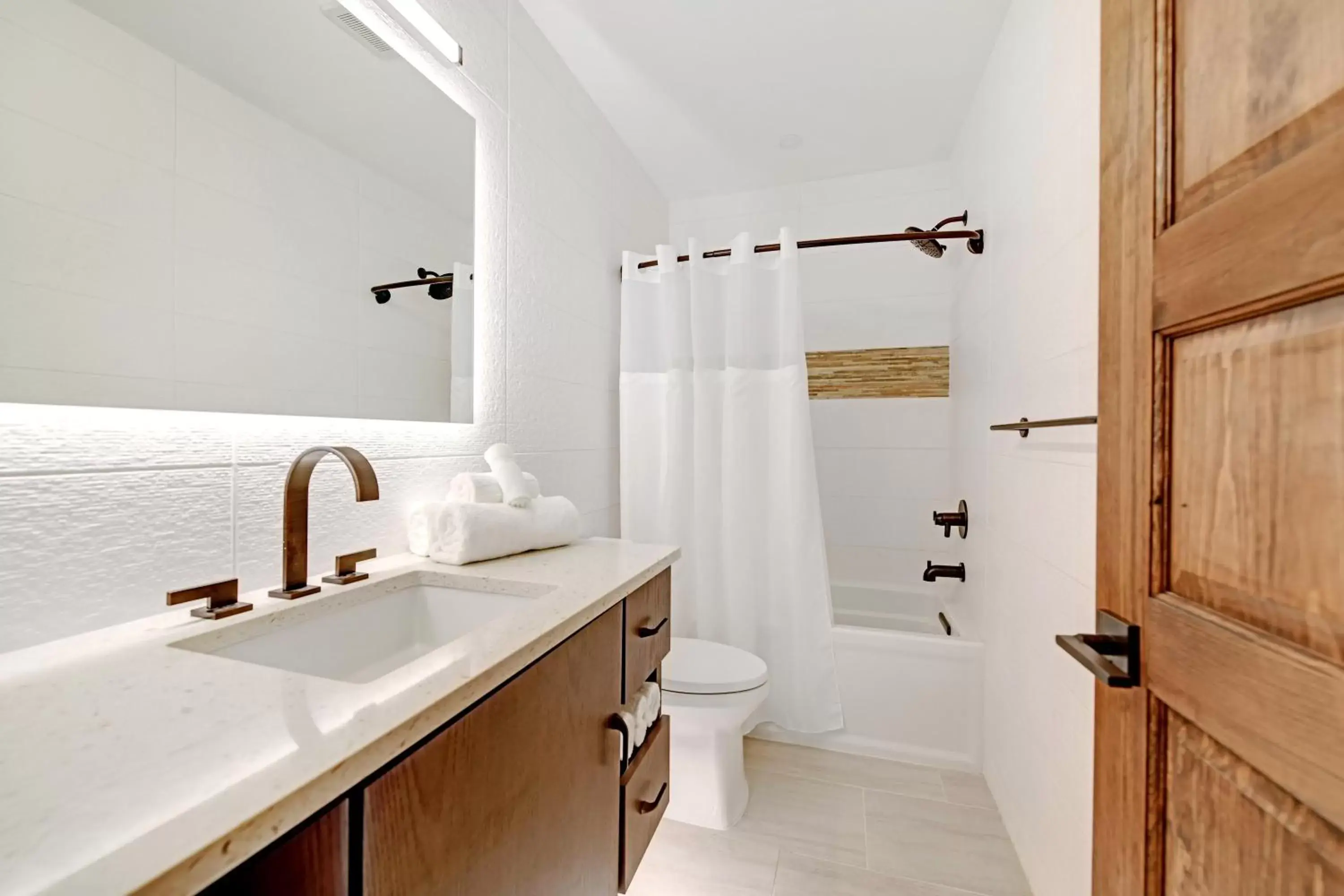 Bathroom in Bali Hai Beachfront Resort and Spa Bathroom in Bali Hai Beachfront Resort and Spa