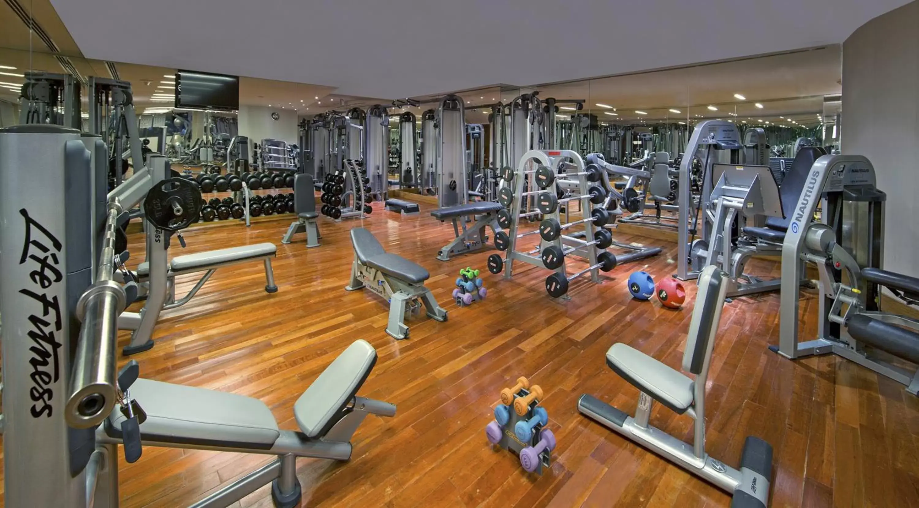 Fitness centre/facilities, Fitness Center/Facilities in La Cigale Hotel Managed by Accor