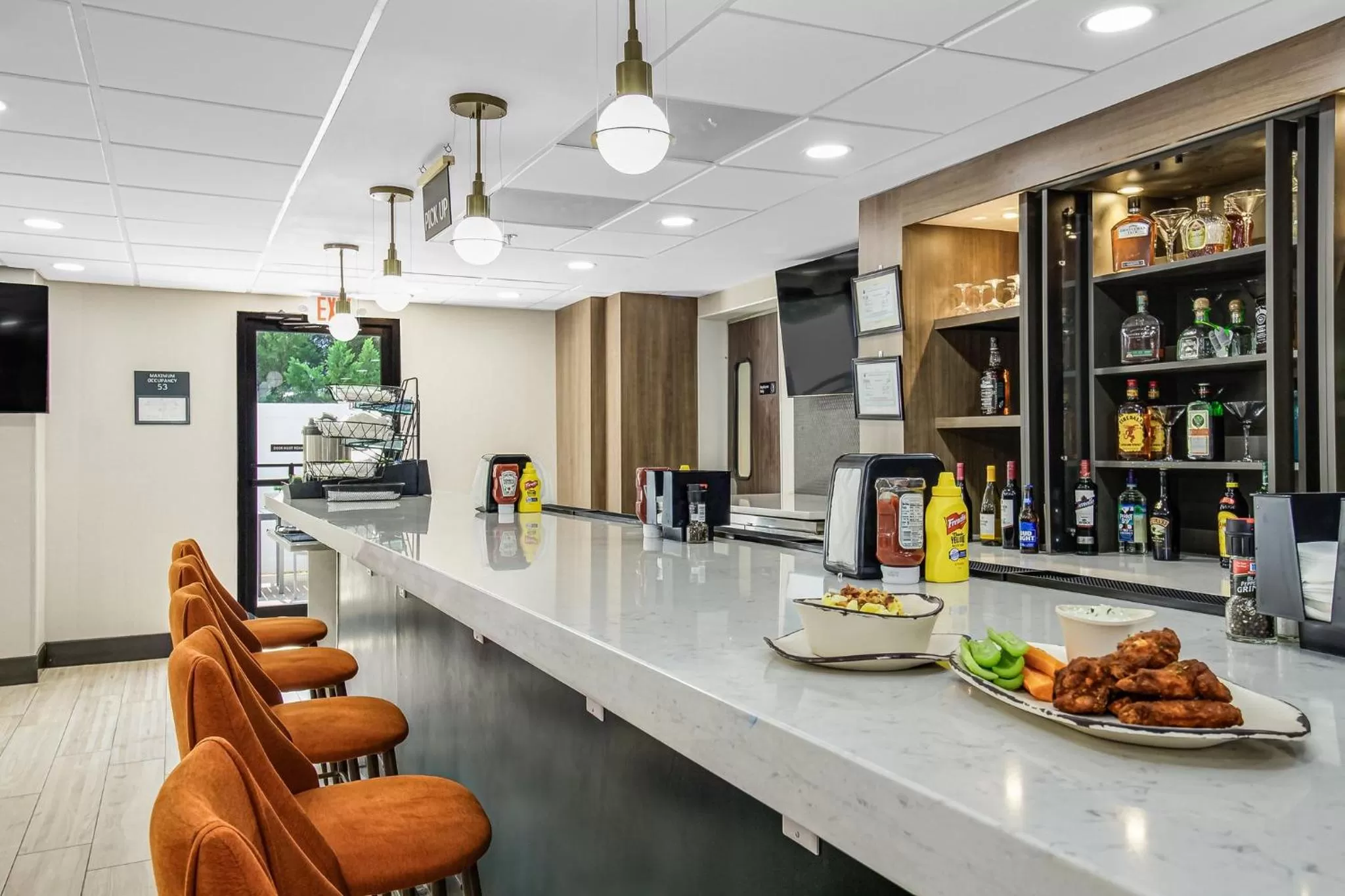 Restaurant/places to eat in Holiday Inn Spartanburg Northwest