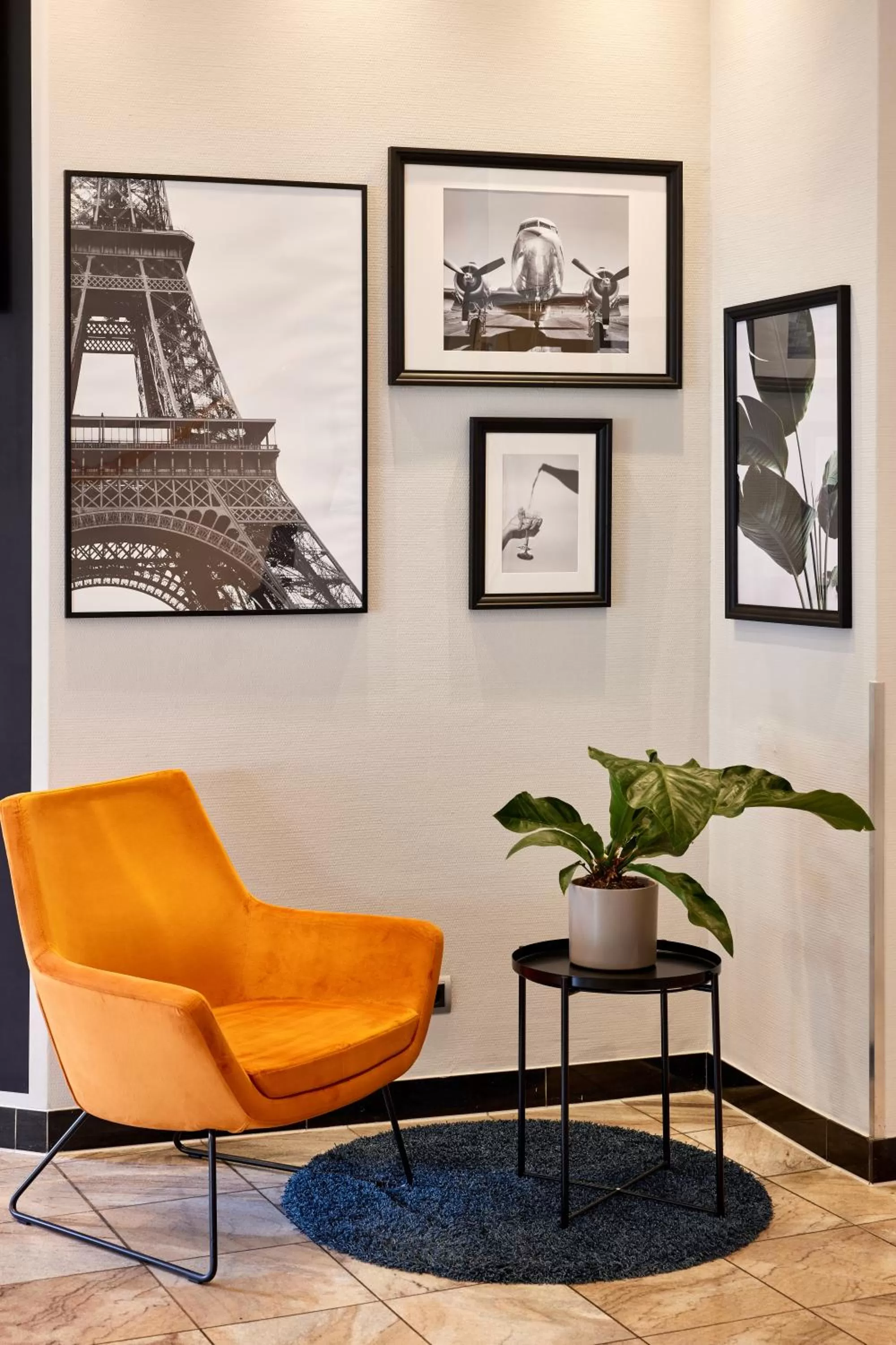 Property building in Mercure Hotel Düsseldorf City Center