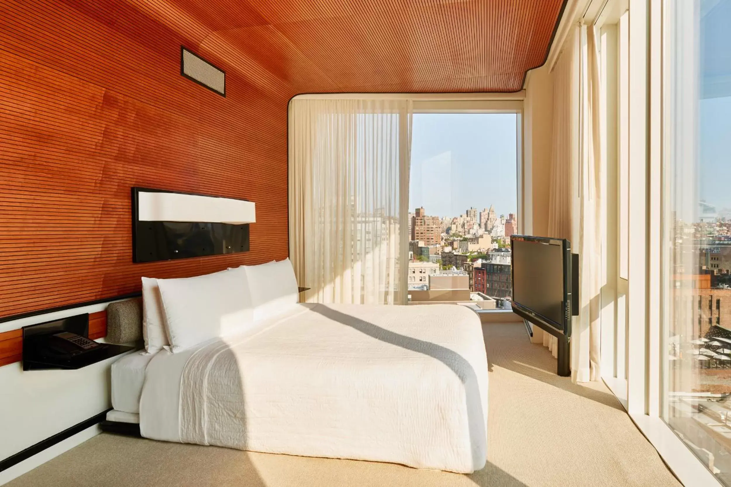 Bedroom, Bed in The Standard, High Line New York