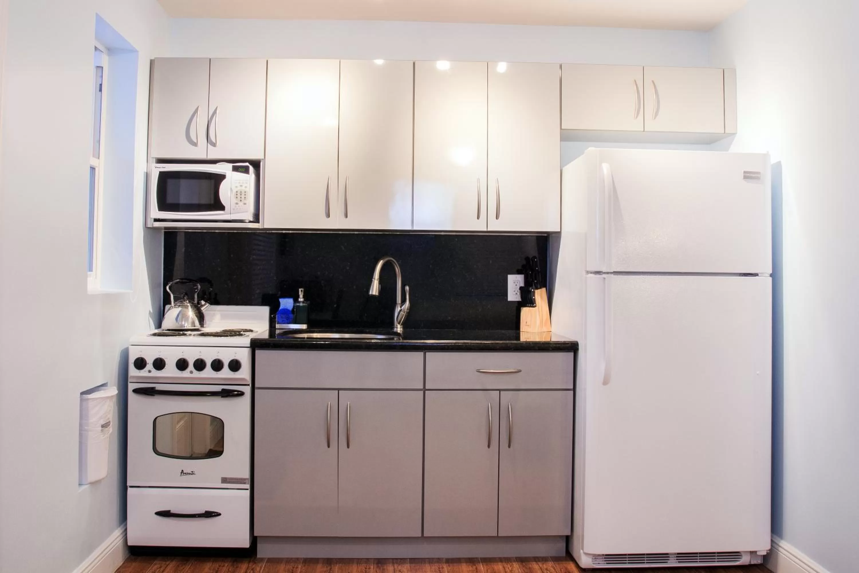 Kitchen or kitchenette in Caribbean Resort Suites