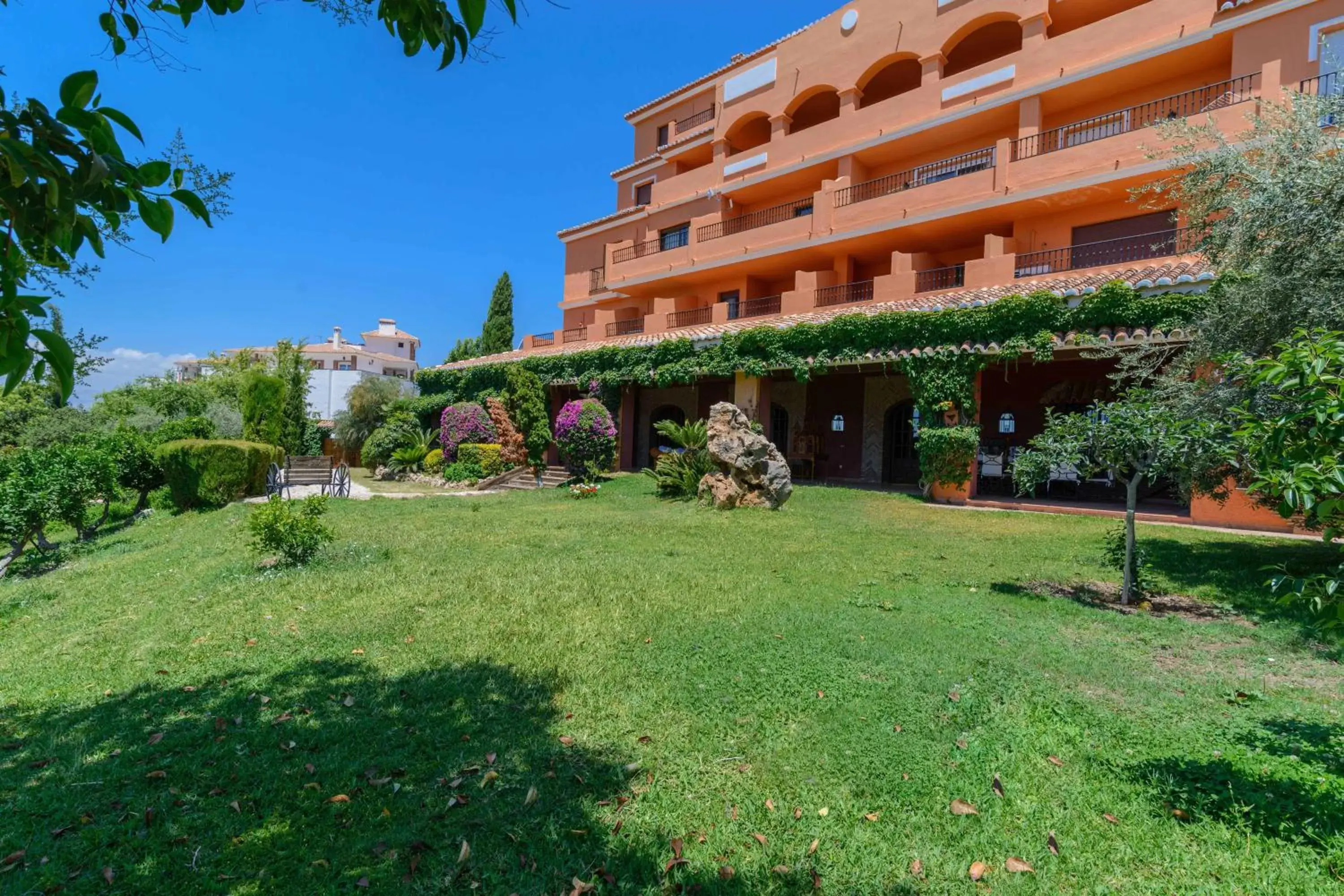 Garden, Property Building in Hotel Rural Sierra Tejeda