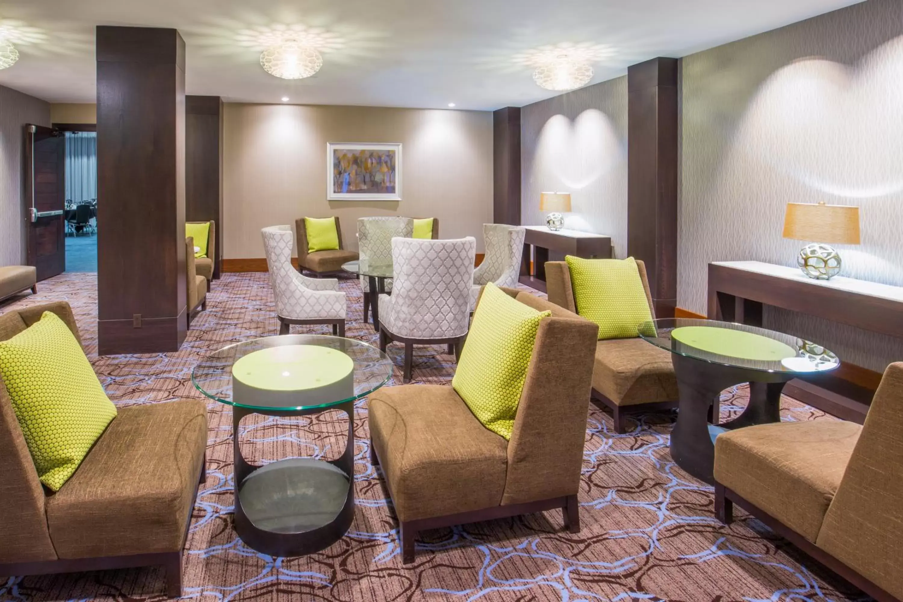 Meeting/conference room, Lounge/Bar in Crowne Plaza Seattle Airport, an IHG Hotel