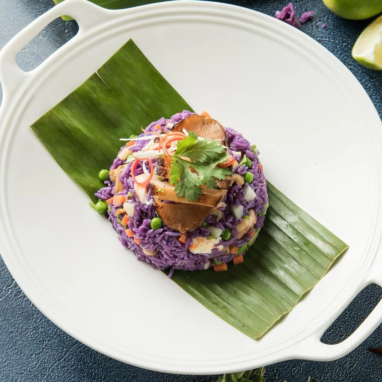 Restaurant/places to eat in The Reverie Saigon Residential Suites