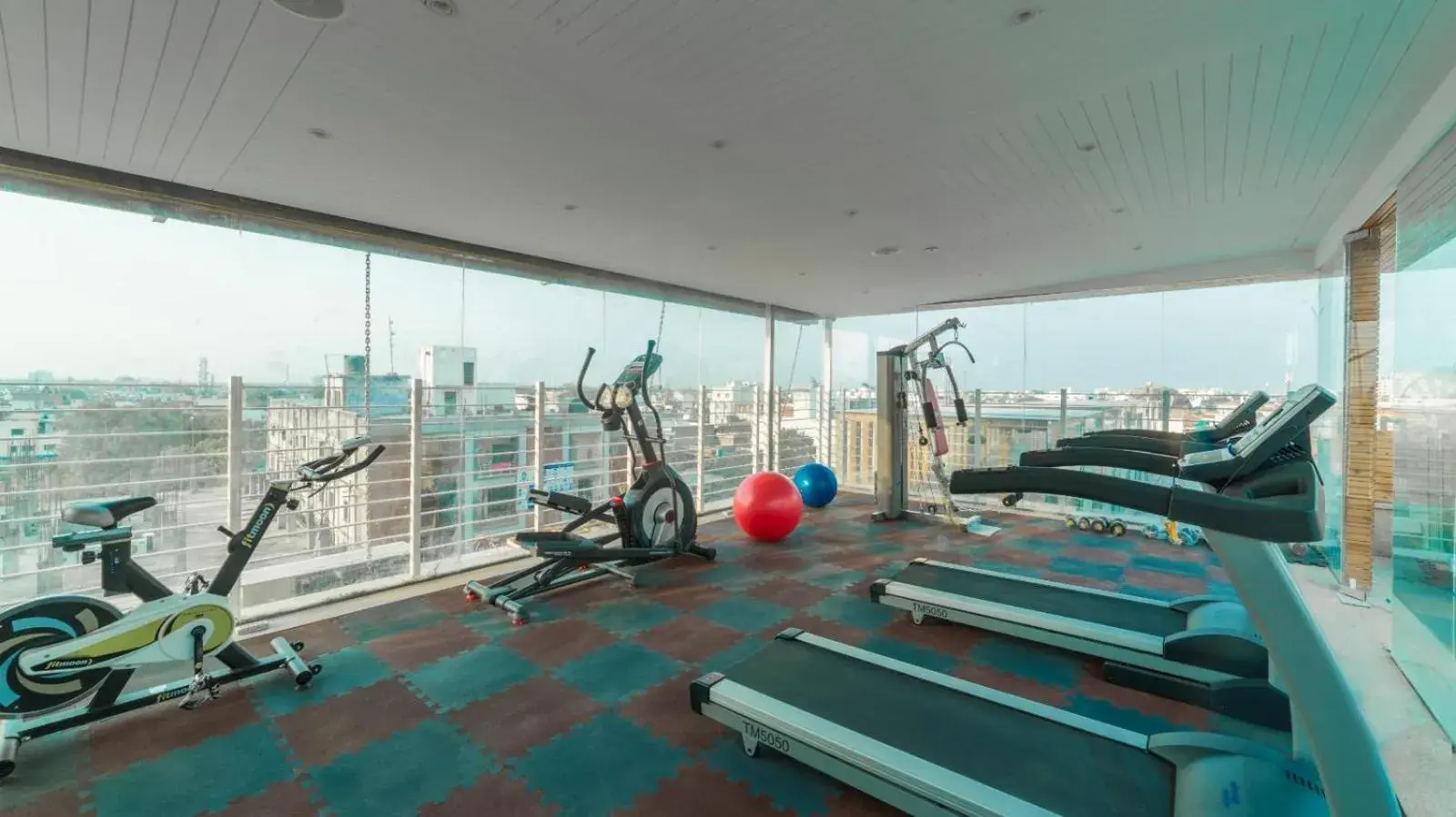 Fitness Center/Facilities in Costa Riviera Hotel