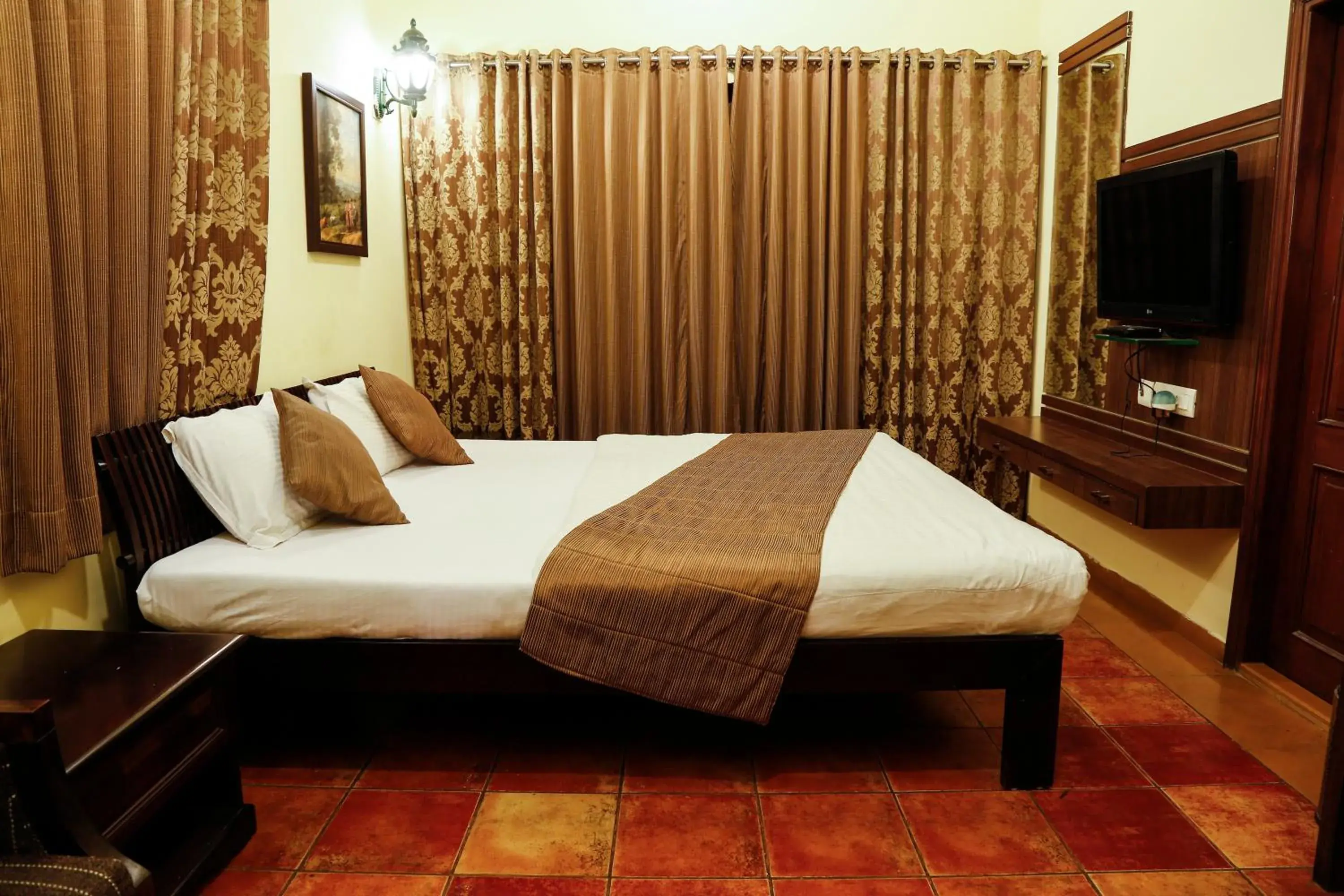 Bedroom, Bed in The colonial Manek Manor