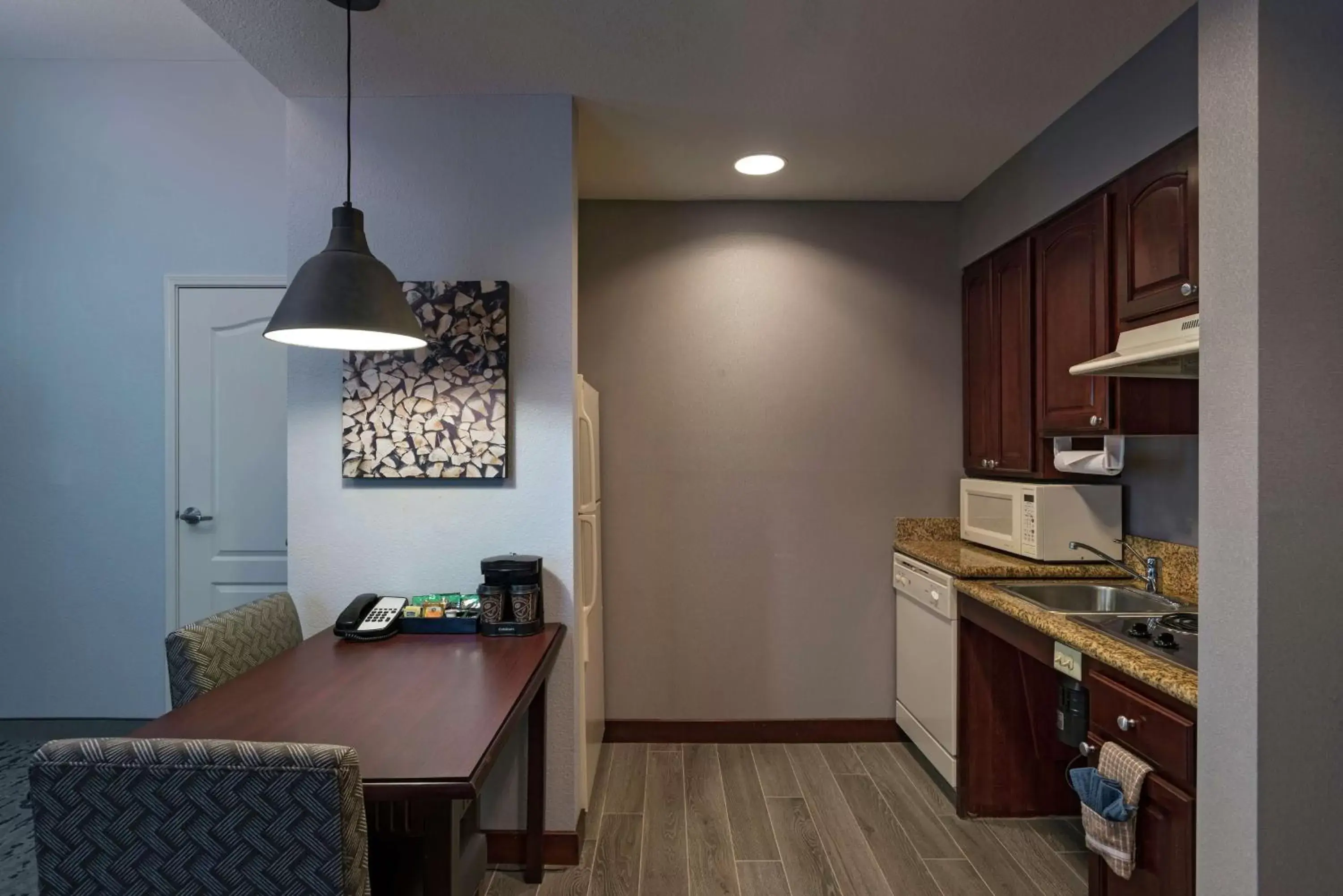 Kitchen or kitchenette, Kitchen/Kitchenette in Homewood Suites by Hilton Fort Collins