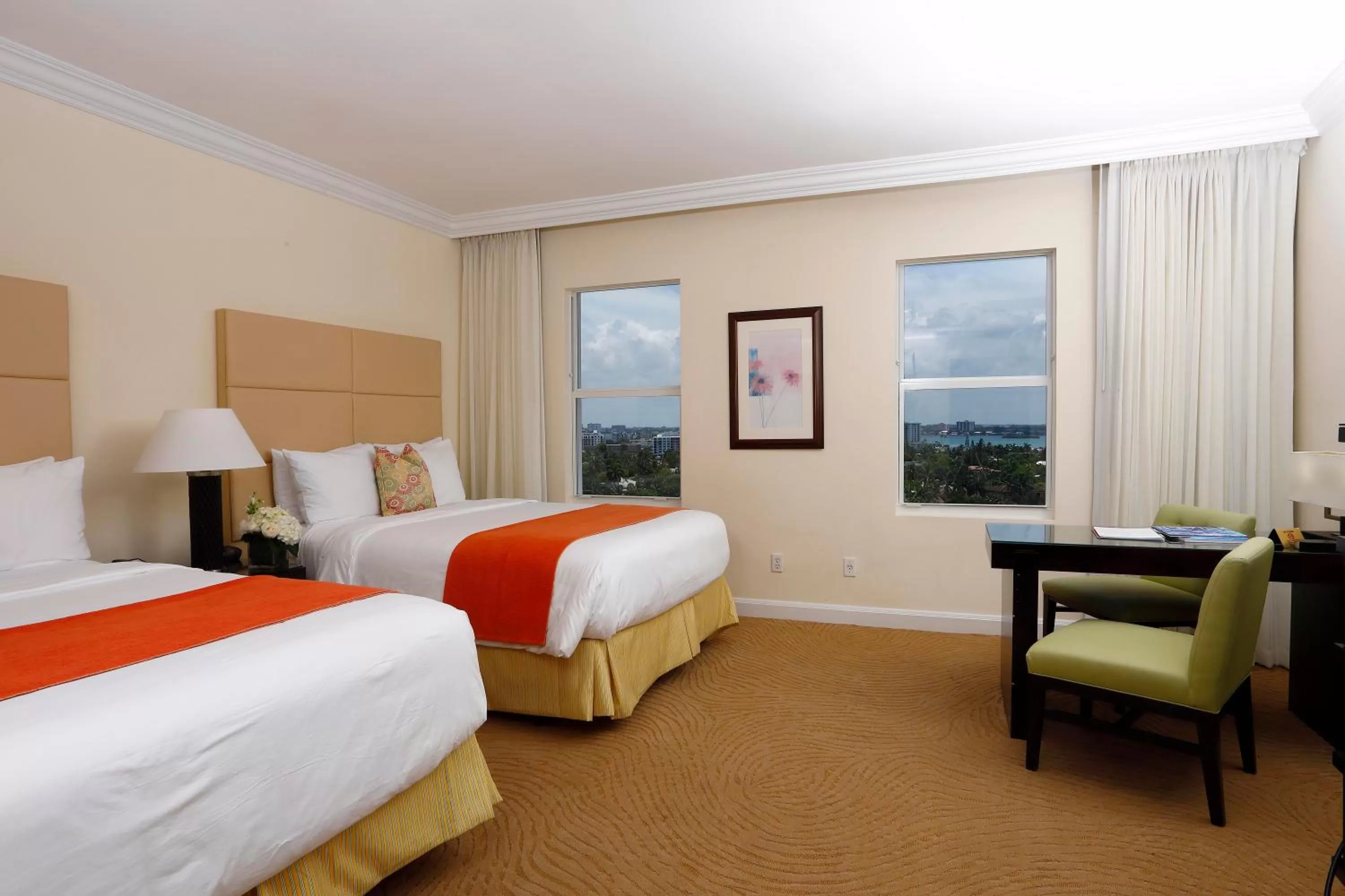 Lake view, Bed in Sea View Hotel