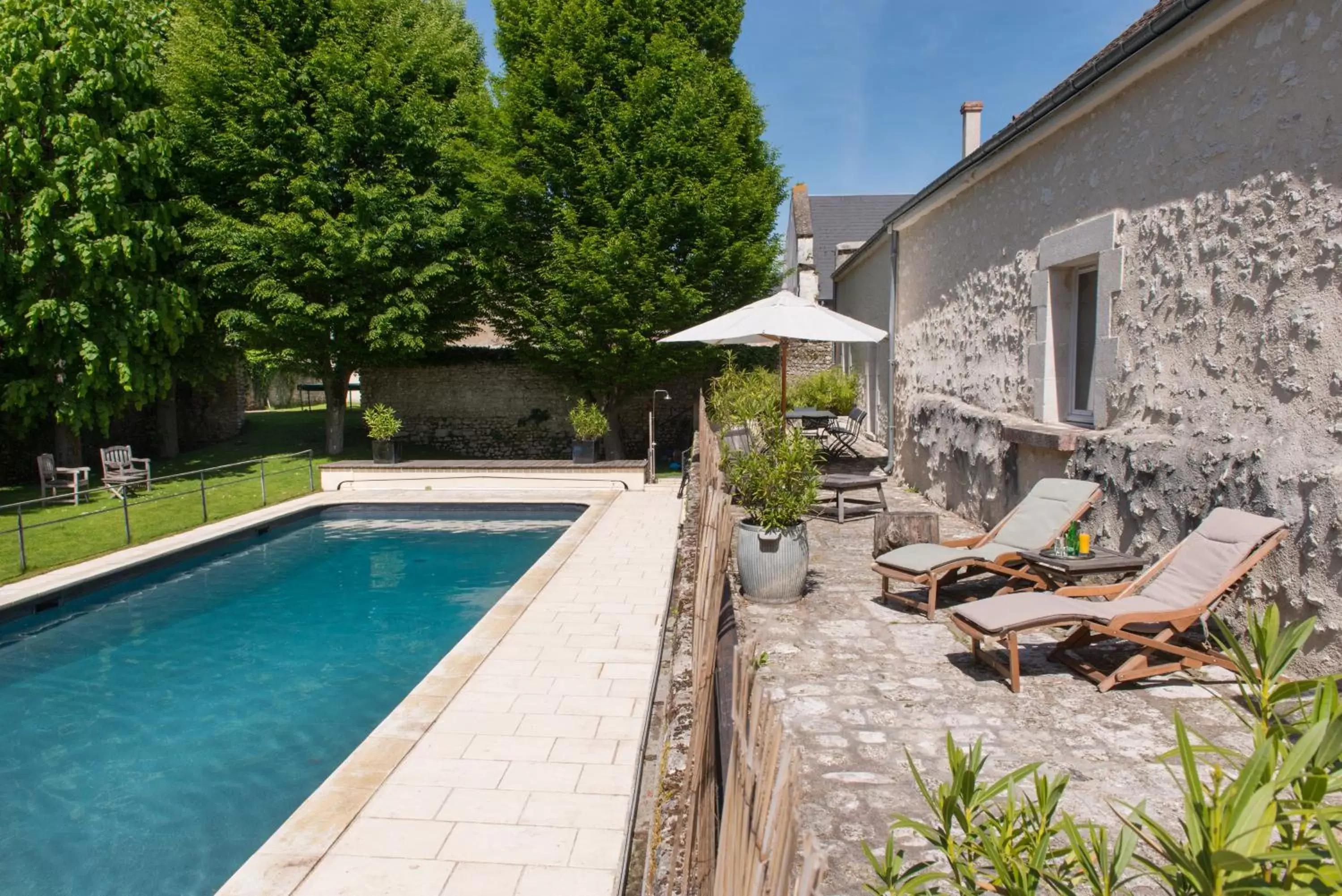 Swimming pool, Patio/Outdoor Area in L'écu de Bretagne