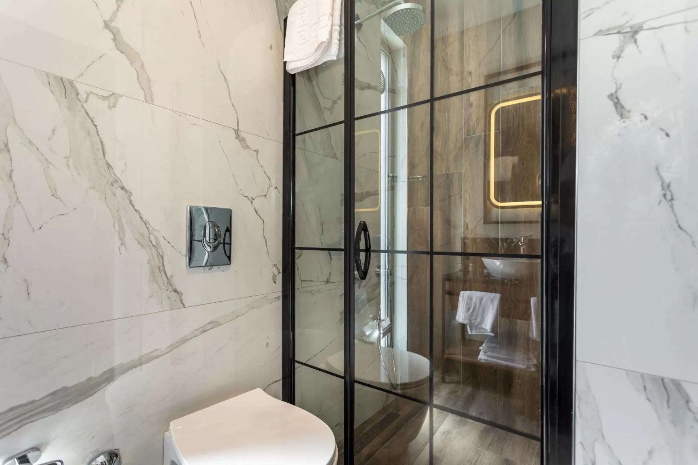 Bathroom in Nox Suite Rezidans