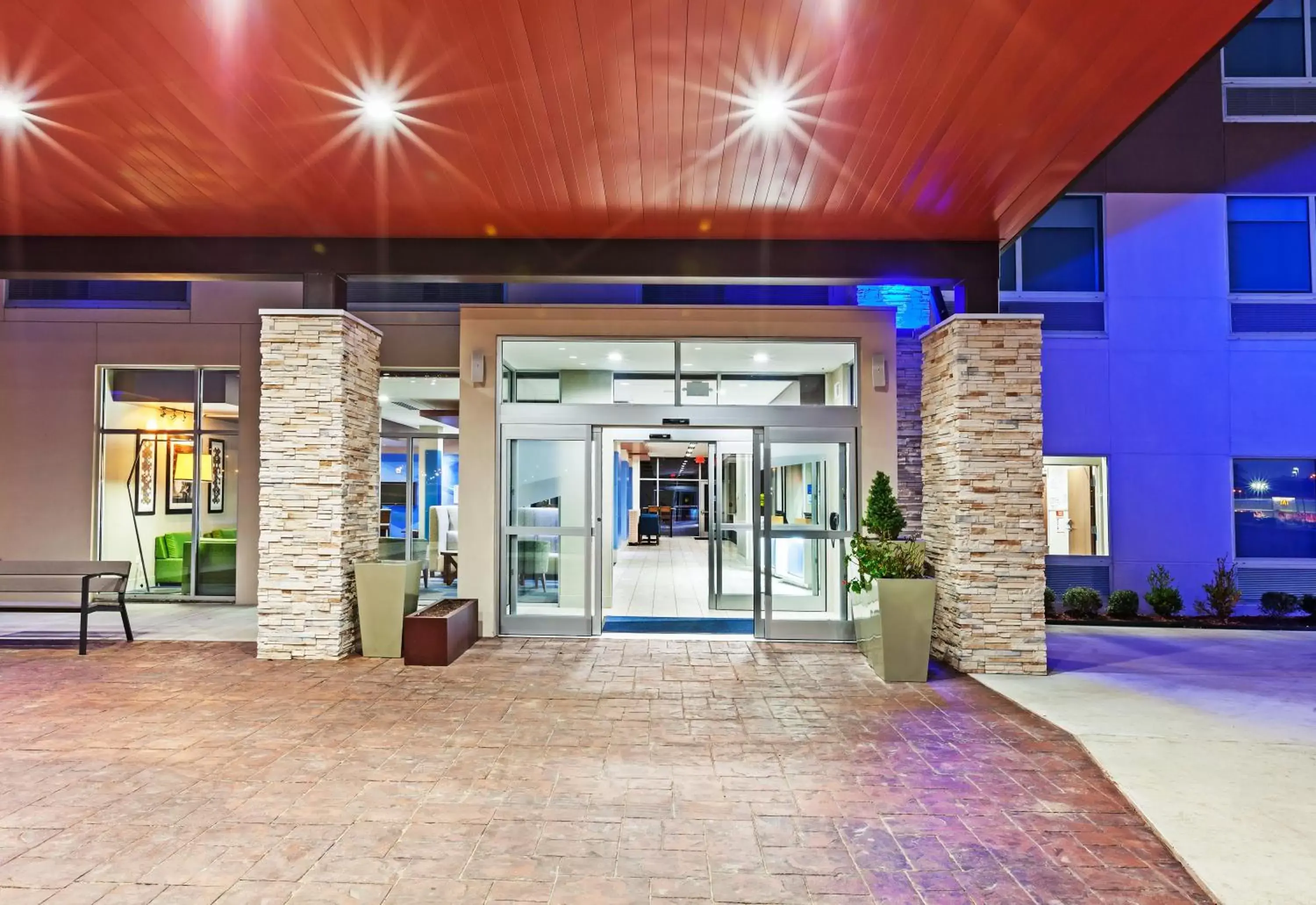 Property building in Holiday Inn Express & Suites Tulsa West - Sand Springs, an IHG Hotel