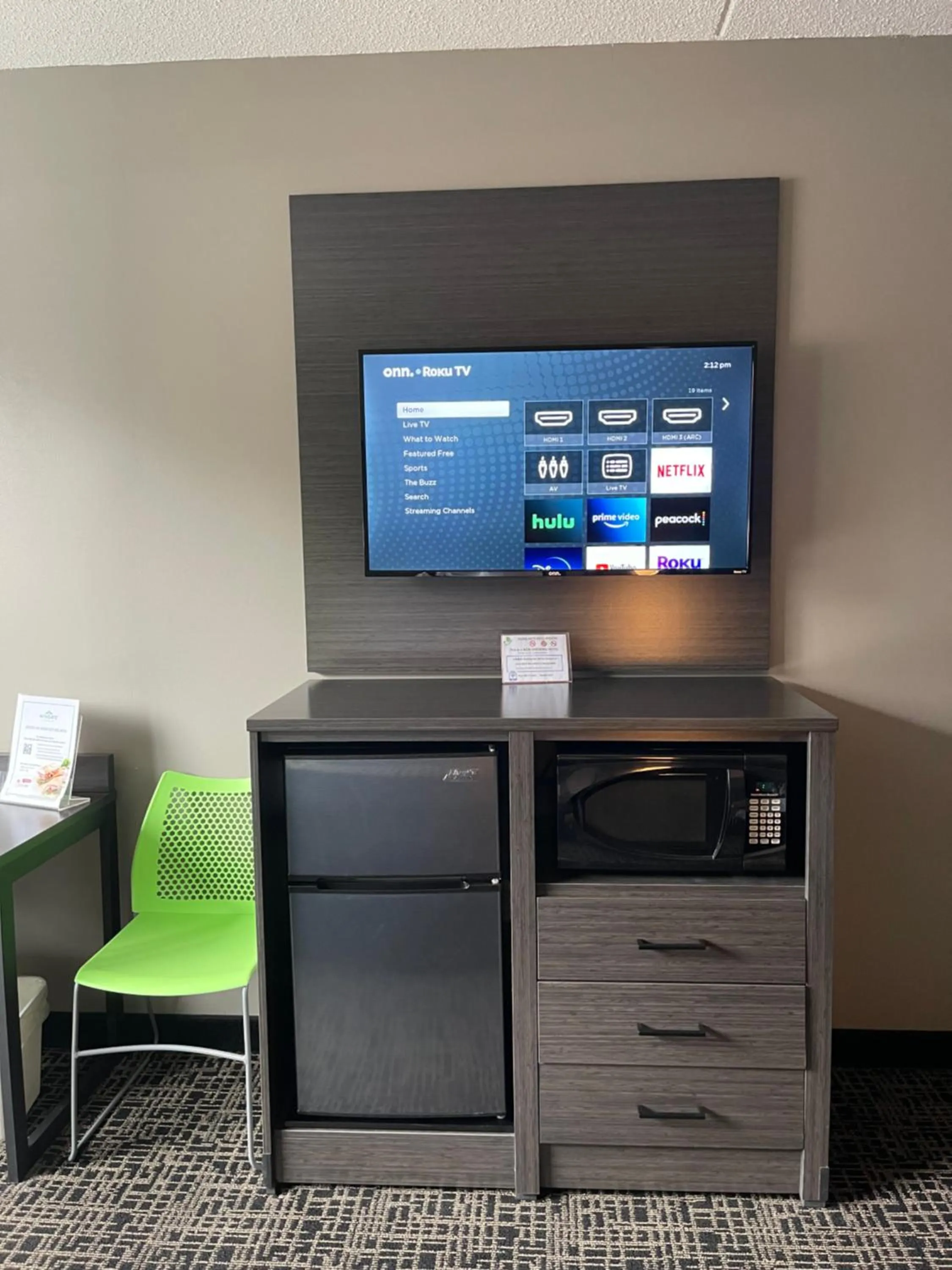 TV and multimedia in Wingate by Wyndham Lake George