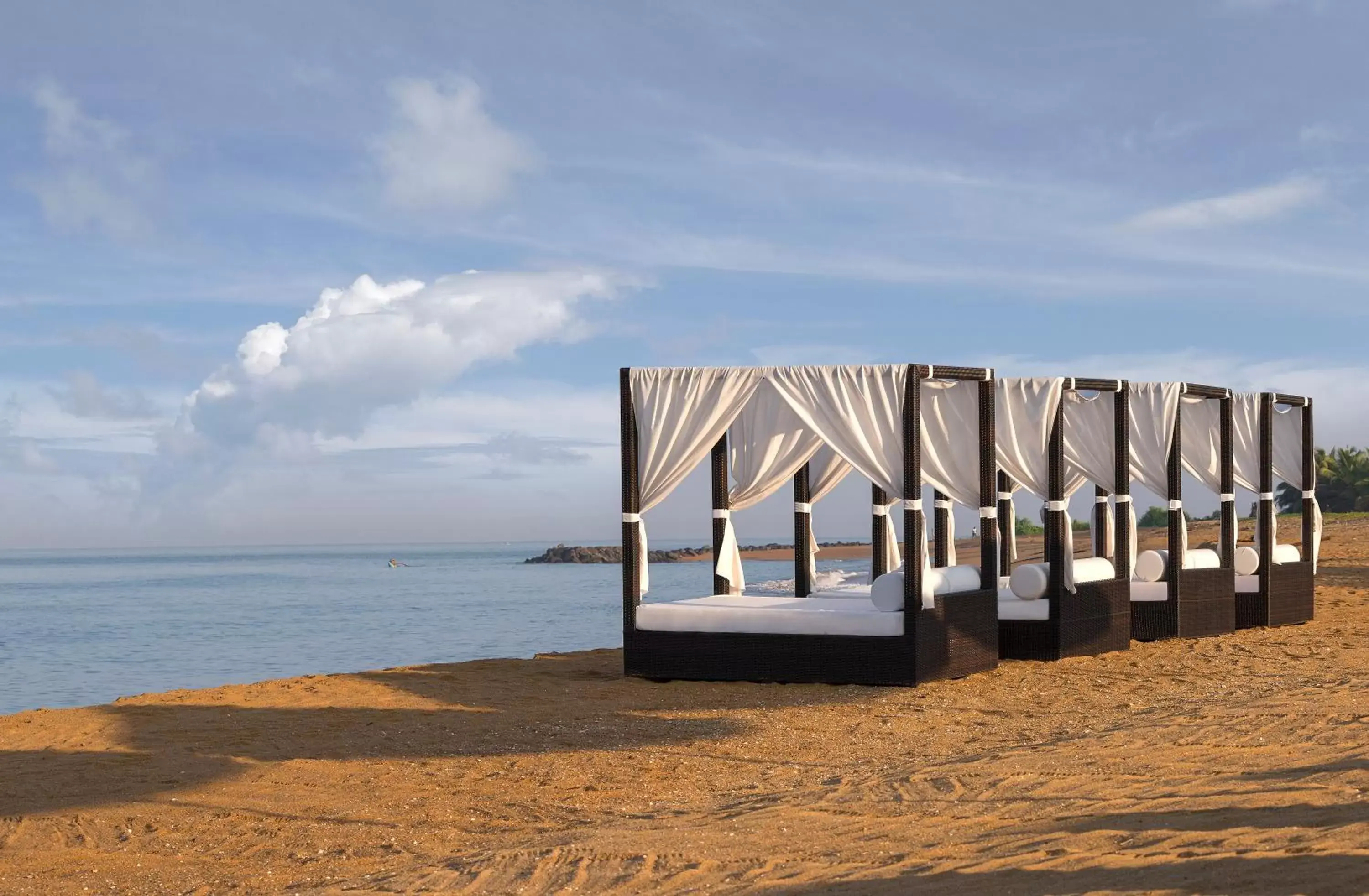 Beach in Anantara Kalutara Resort