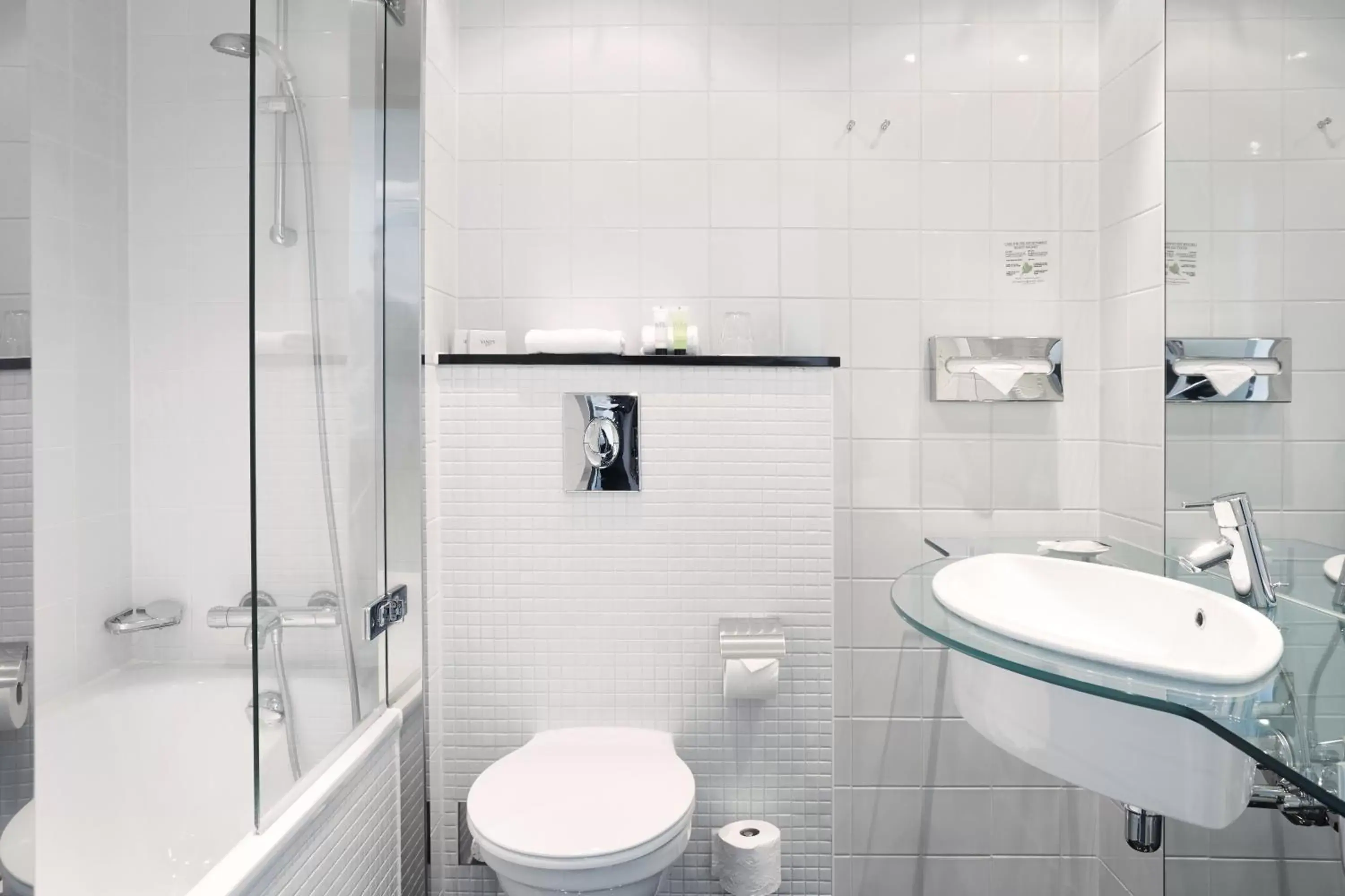 Shower, Bathroom in Copenhagen Island Hotel