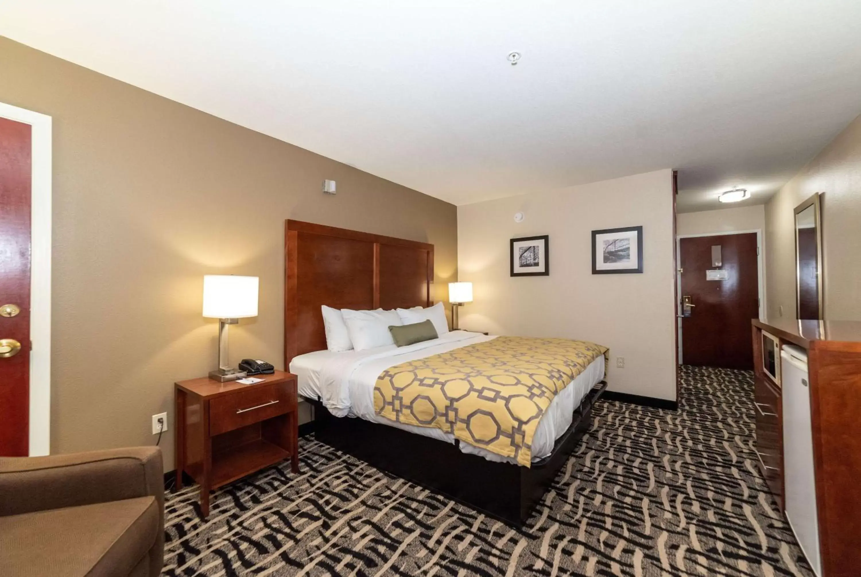 Photo of the whole room, Bed in Baymont by Wyndham Caddo Valley/Arkadelphia