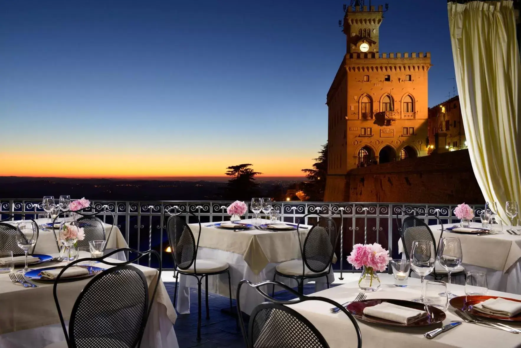 Food and drinks, Restaurant/Places to Eat in Hotel Titano