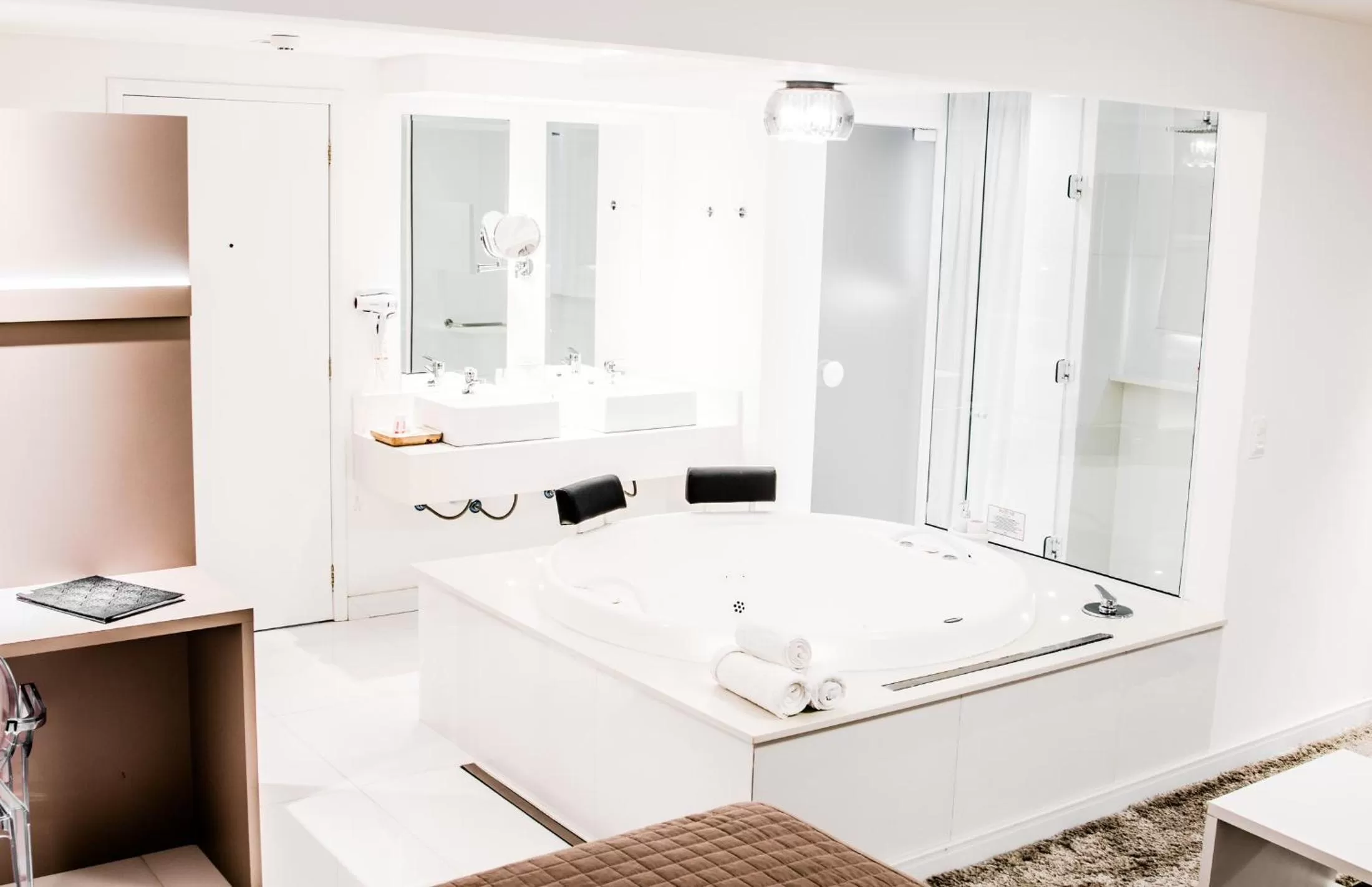 Hot Tub in Hotel Rieger