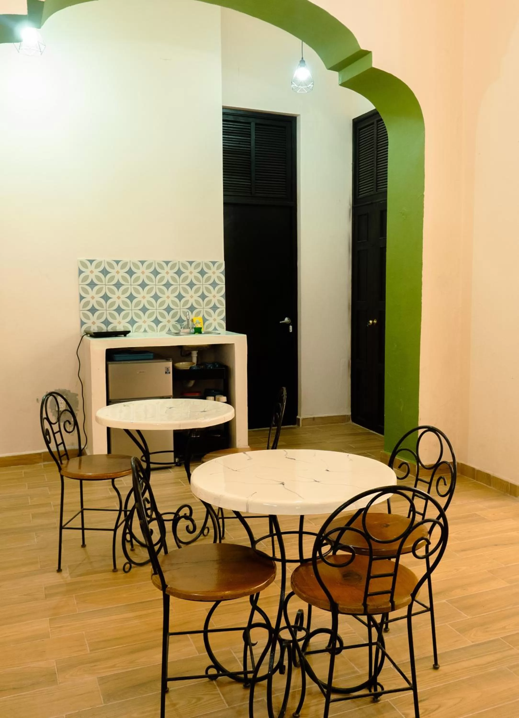 Kitchen or kitchenette, Dining Area in Nido Colibrí - Zona Remate de Paseo Montejo