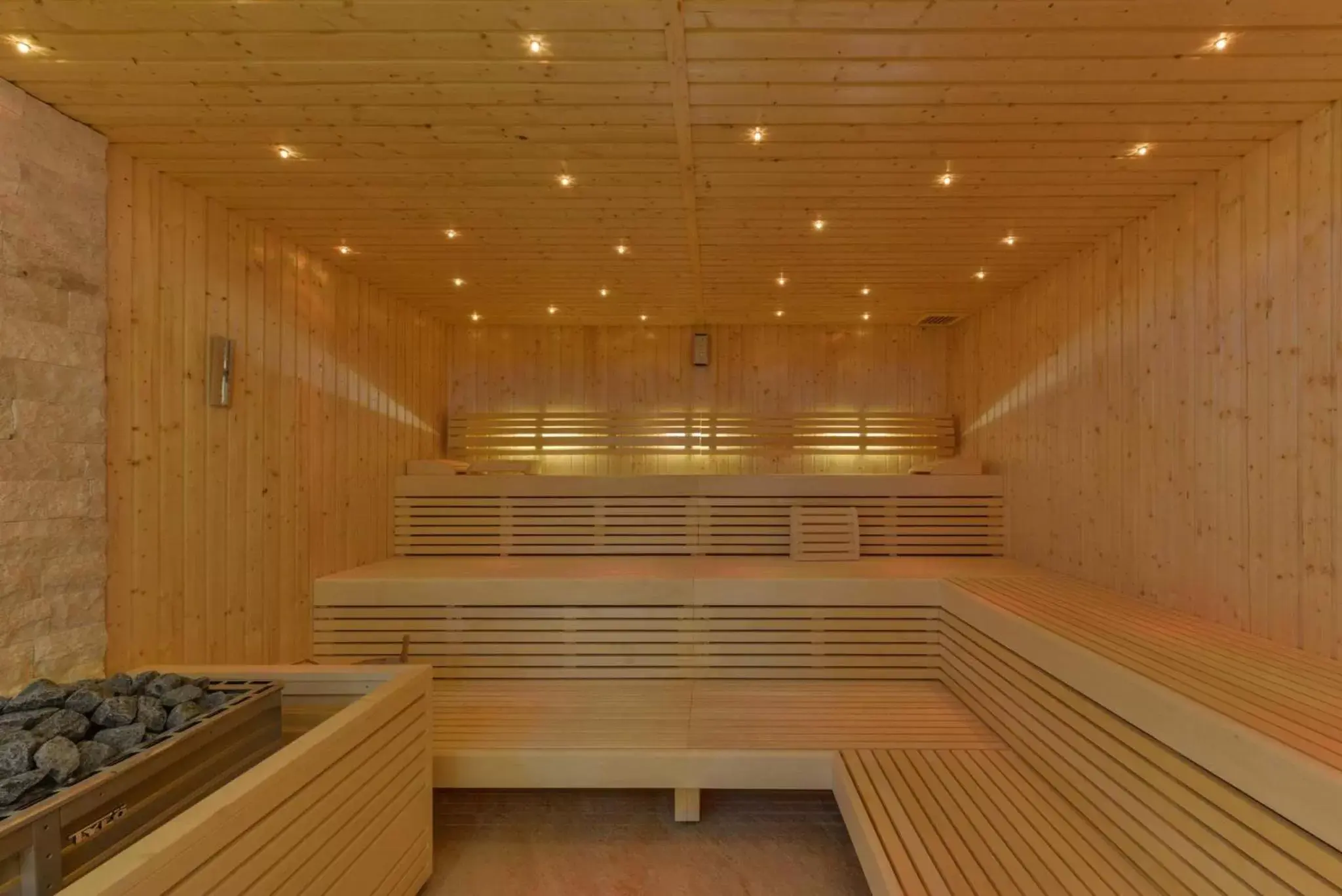 Sauna in Abasto Hotel & Spa Maisach