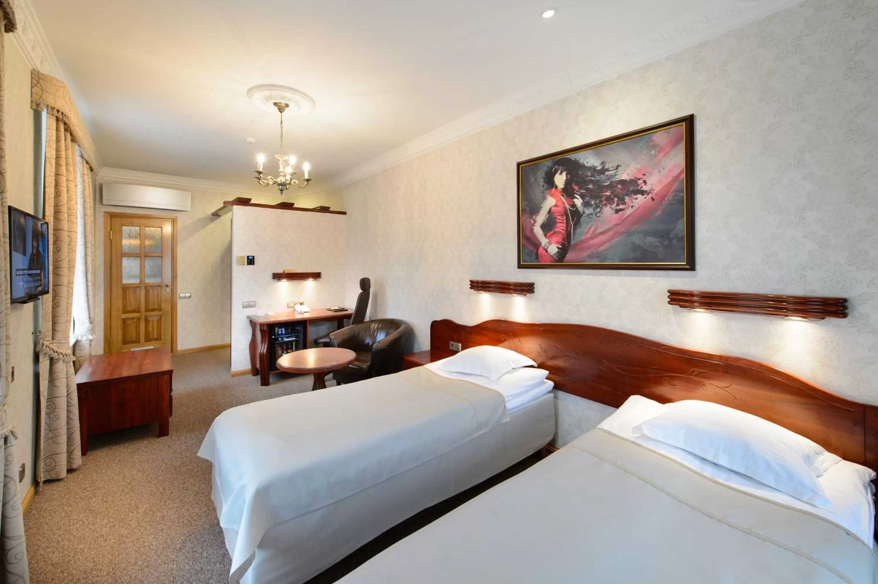 Photo of the whole room, Bed in Georgi Hotell