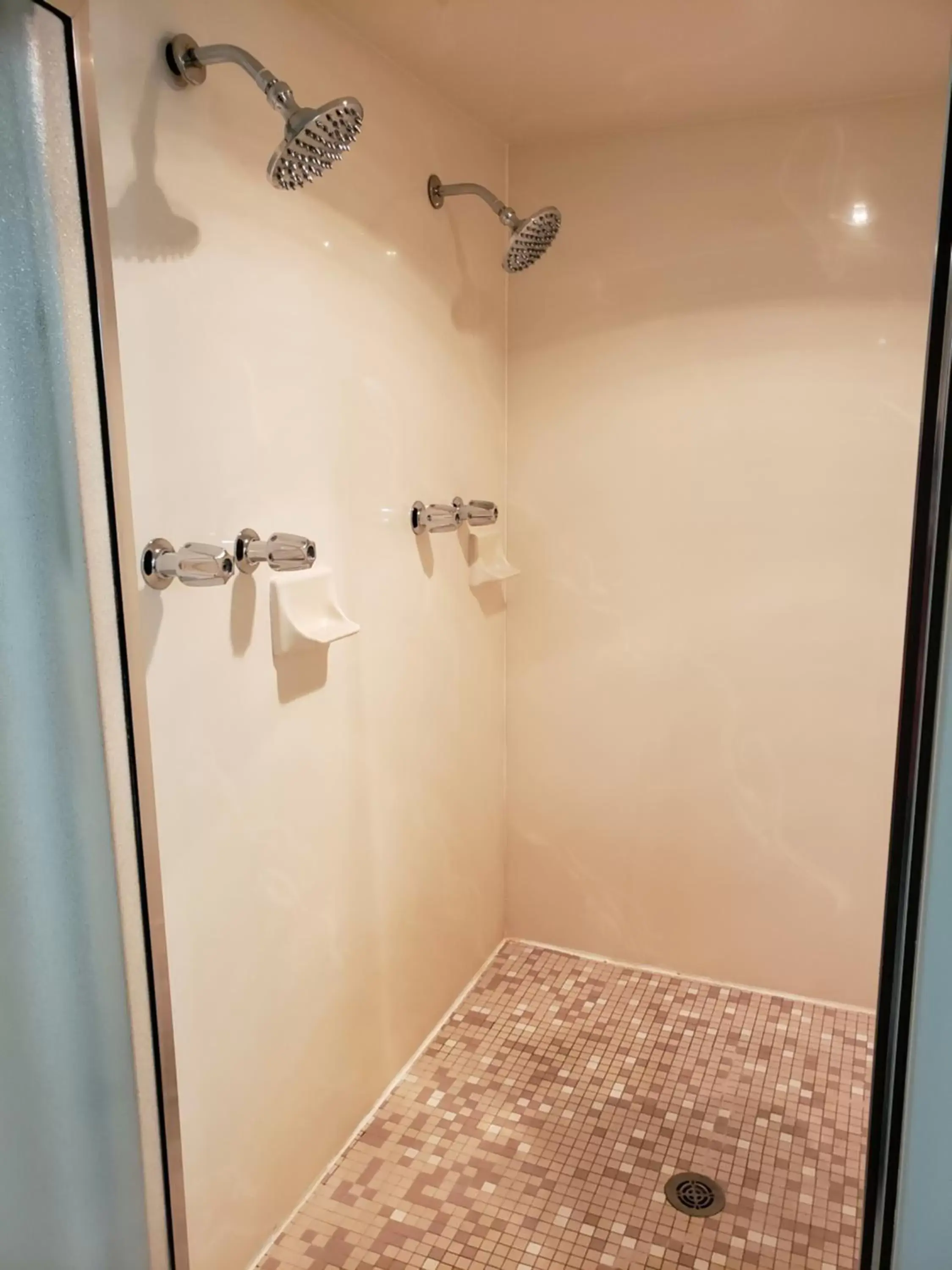 Shower, Bathroom in Flaming Gorge Resort