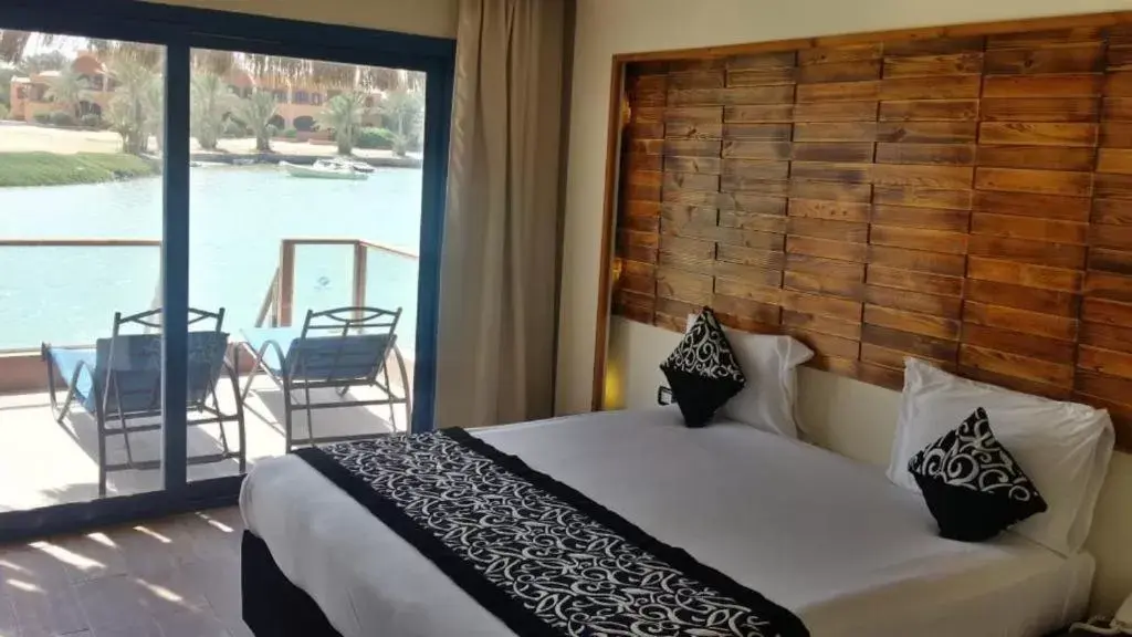 Bed in Panorama Bungalows Resort El Gouna