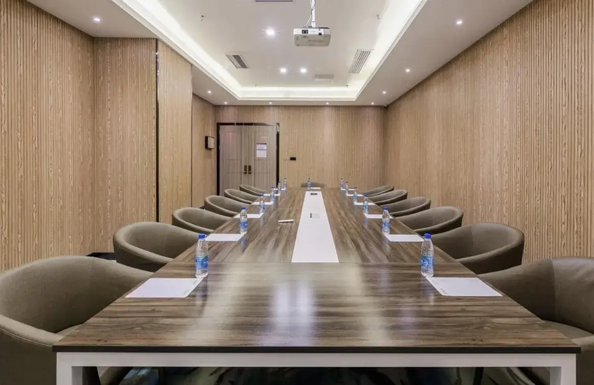 Meeting/conference room in Guangzhou Nuomo International Hotel