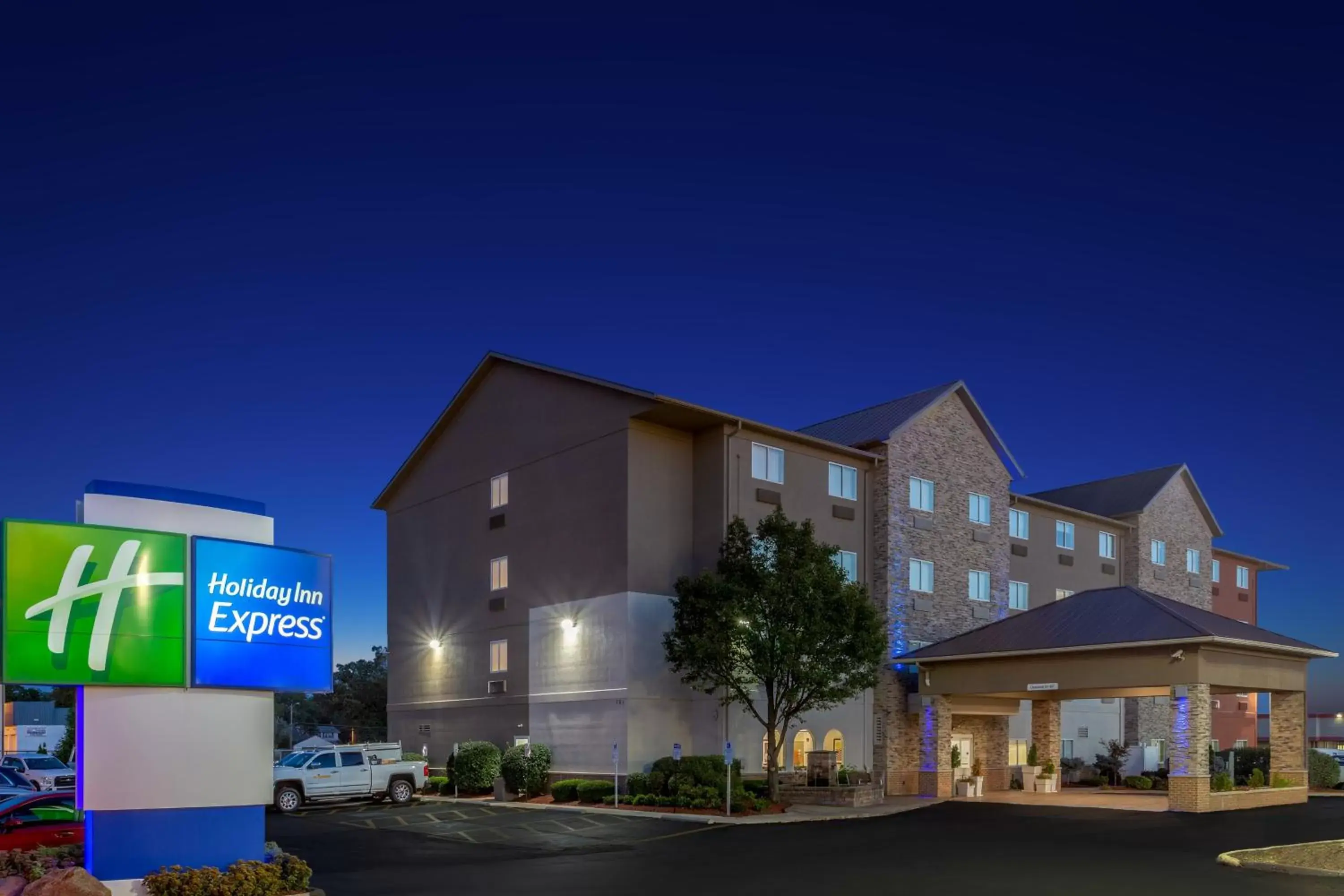 Property Building in Holiday Inn Express Columbus - Ohio Expo Center, an IHG Hotel
