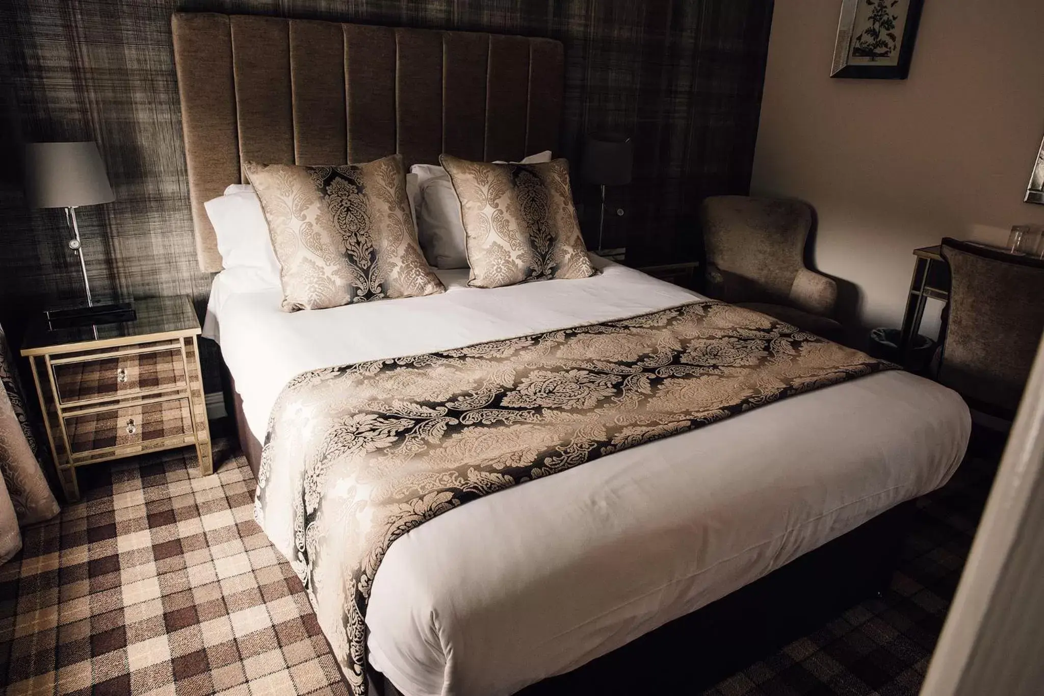 Bed in Manor House Hotel & Spa, Alsager