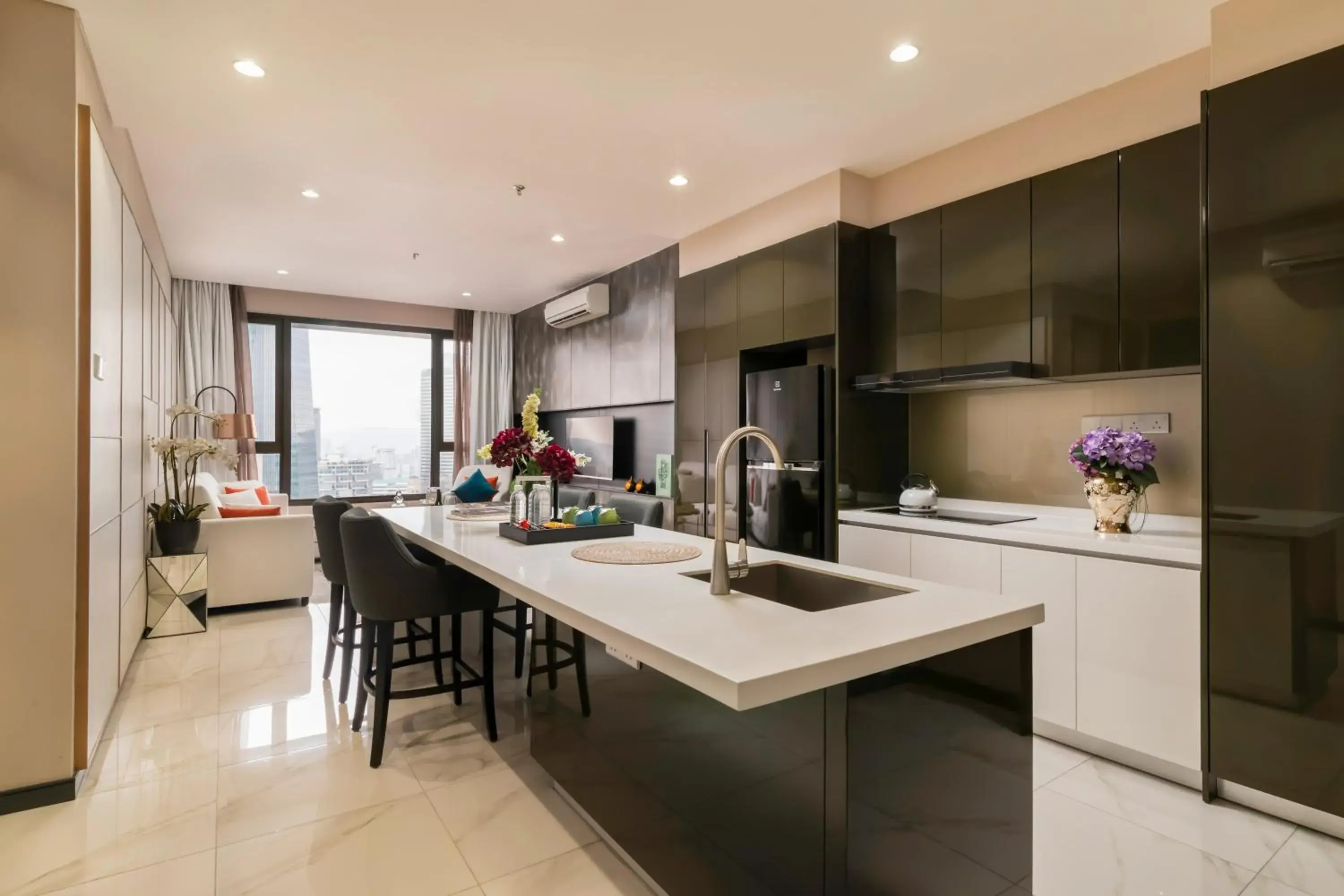 Kitchen or kitchenette, Kitchen/Kitchenette in 8 Kia Peng Suites