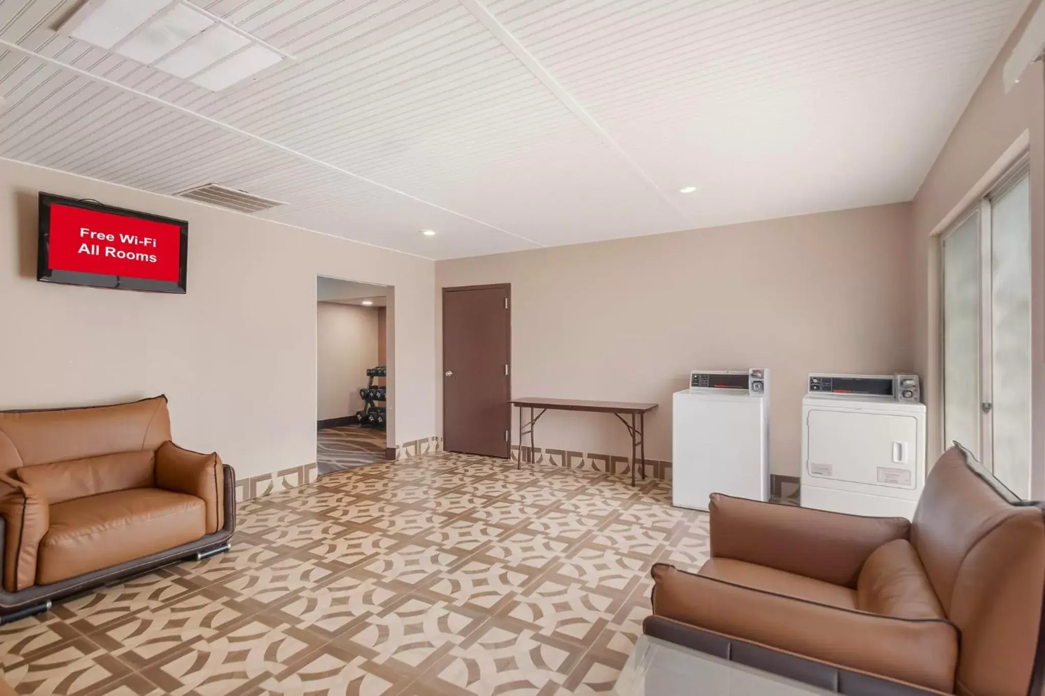 Other, Seating Area in Red Roof Inn Dahlgren - Naval Base