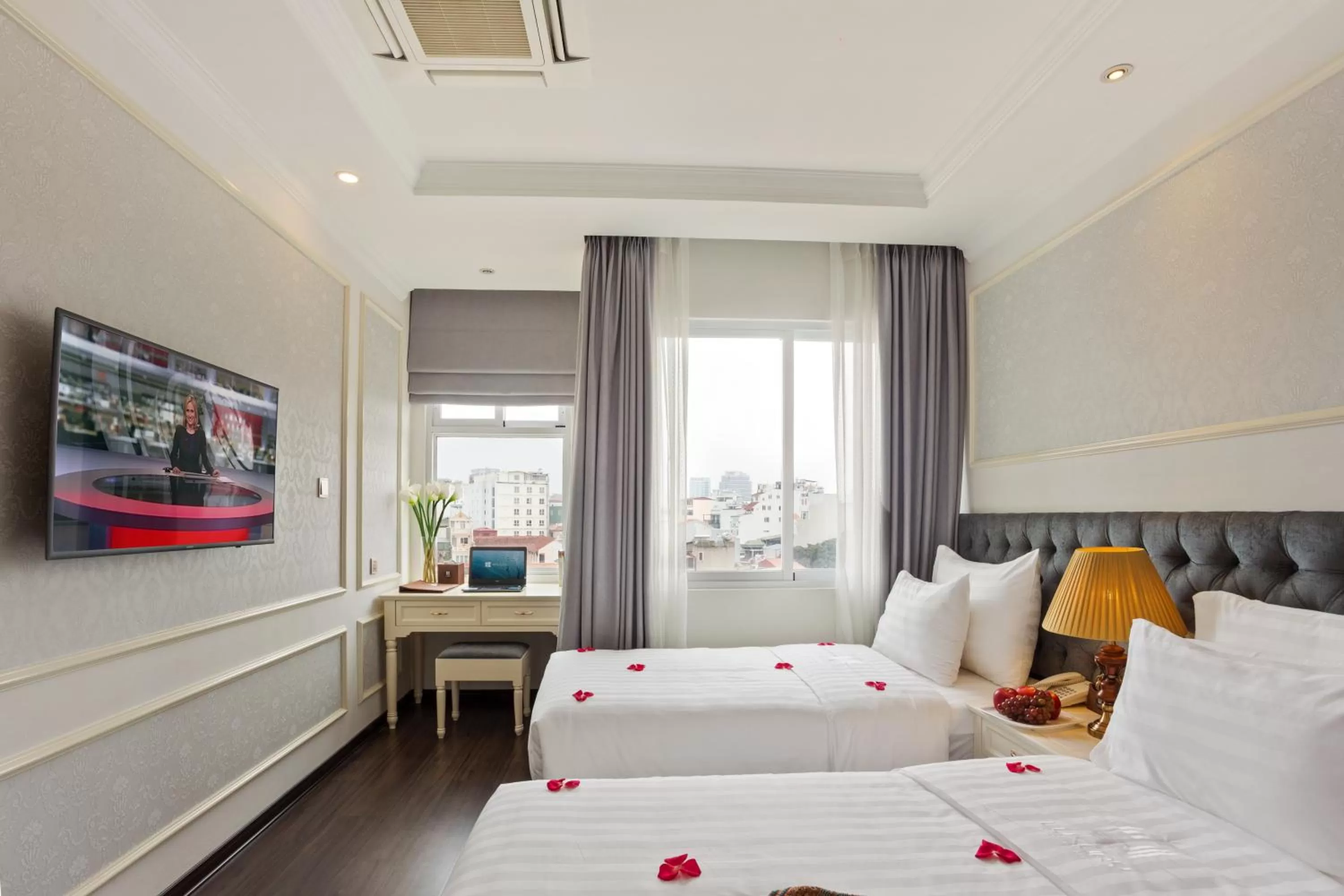 Property building, Bed in Luxury Old Quarter Hotel & Gym