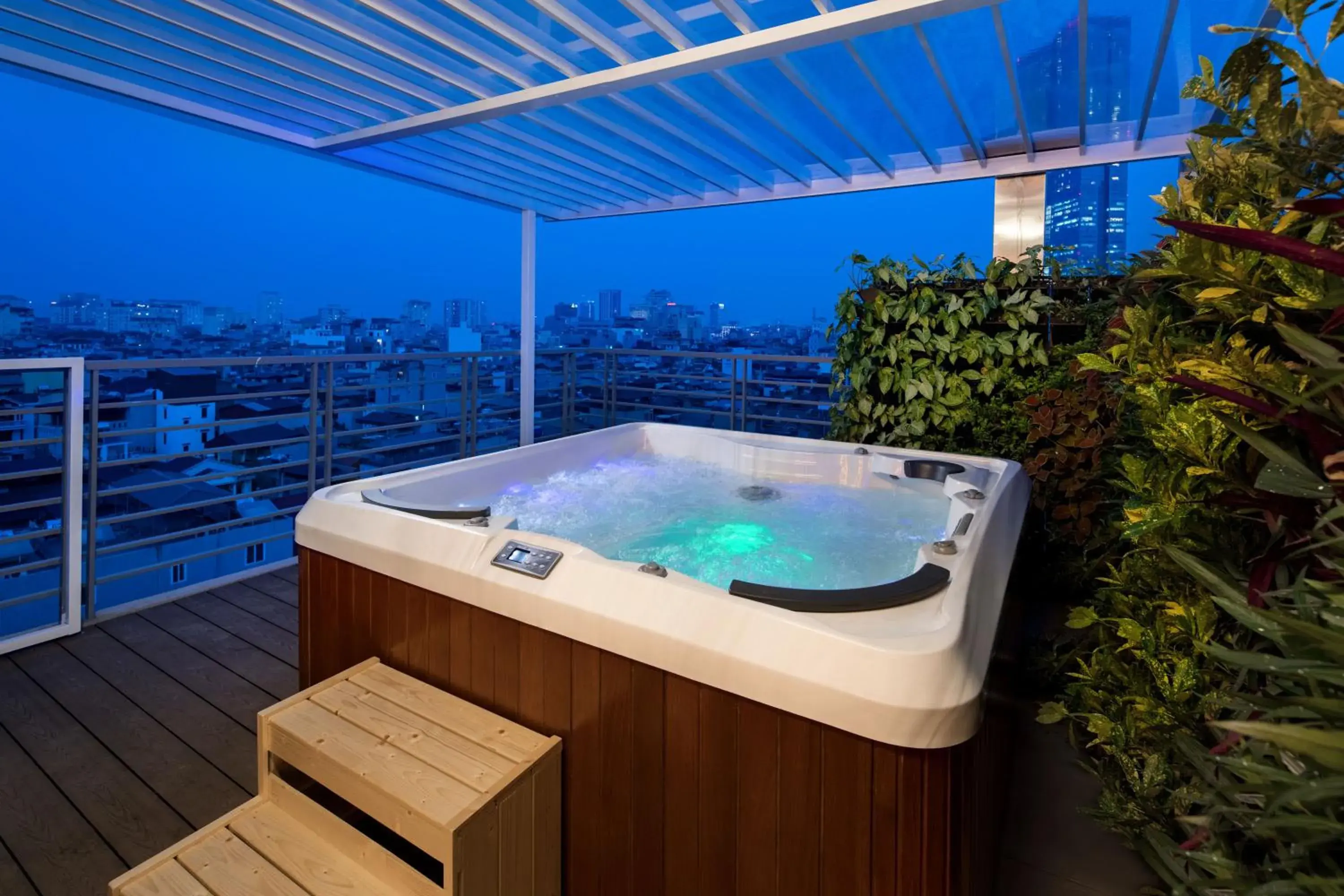 Hot Tub in Brandi Fuji Hotel