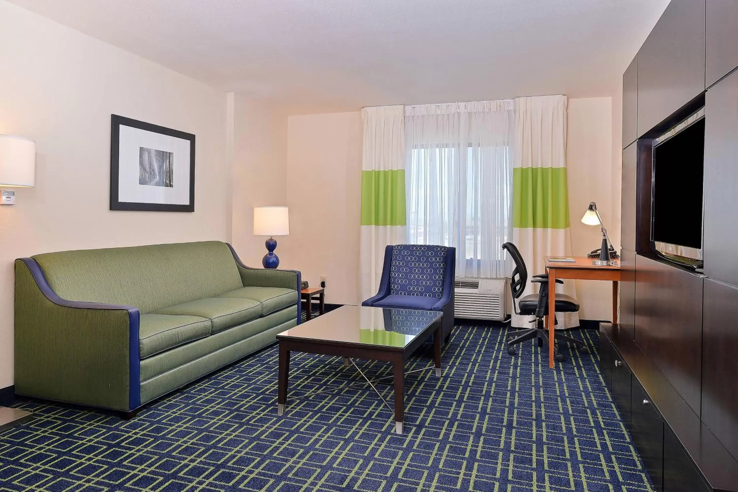 Living room, Seating Area in Fairfield Inn & Suites by Marriott Denver Aurora/Parker