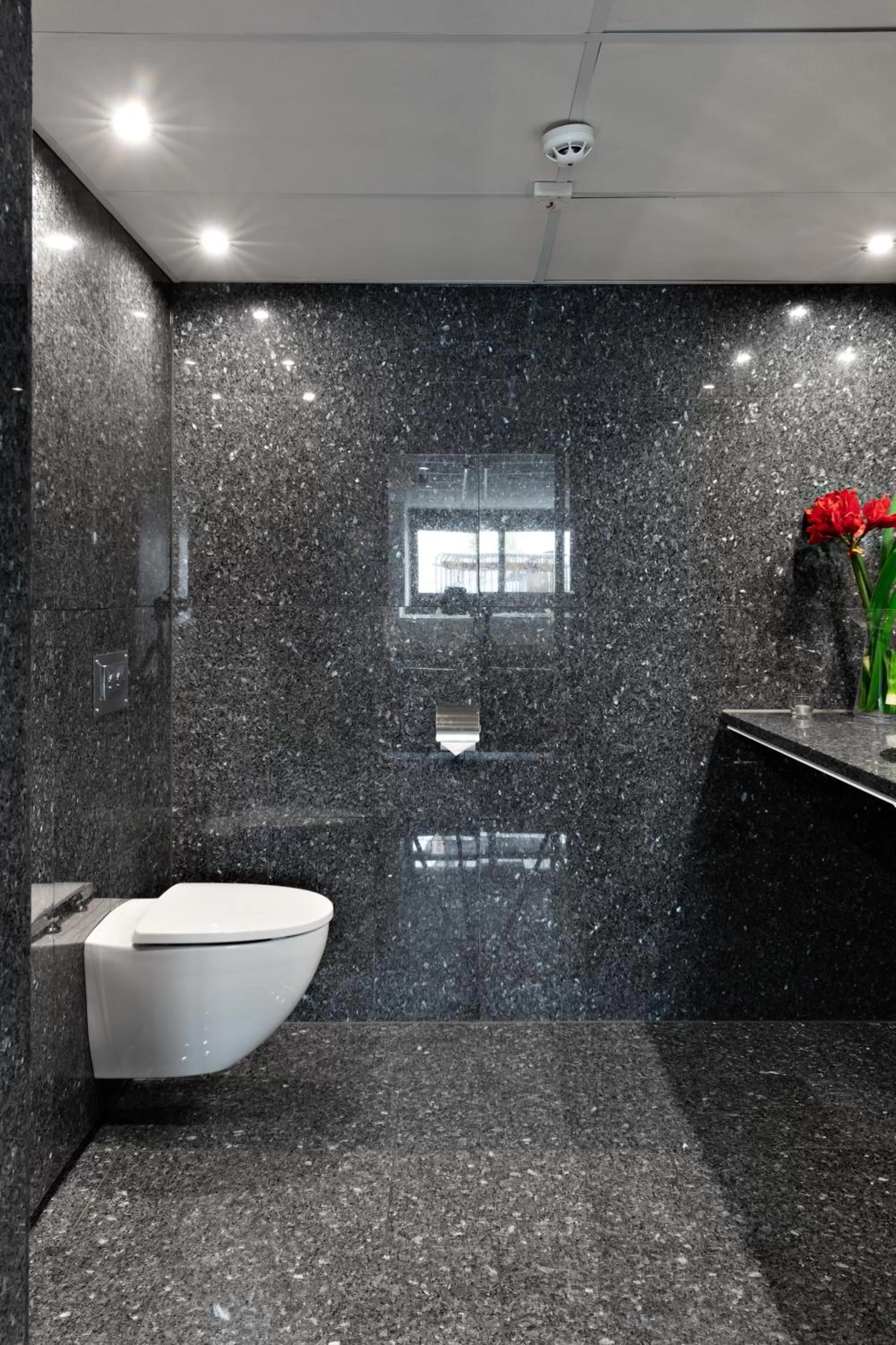 Bathroom in Center Hotel - Sure Hotel by Best Western