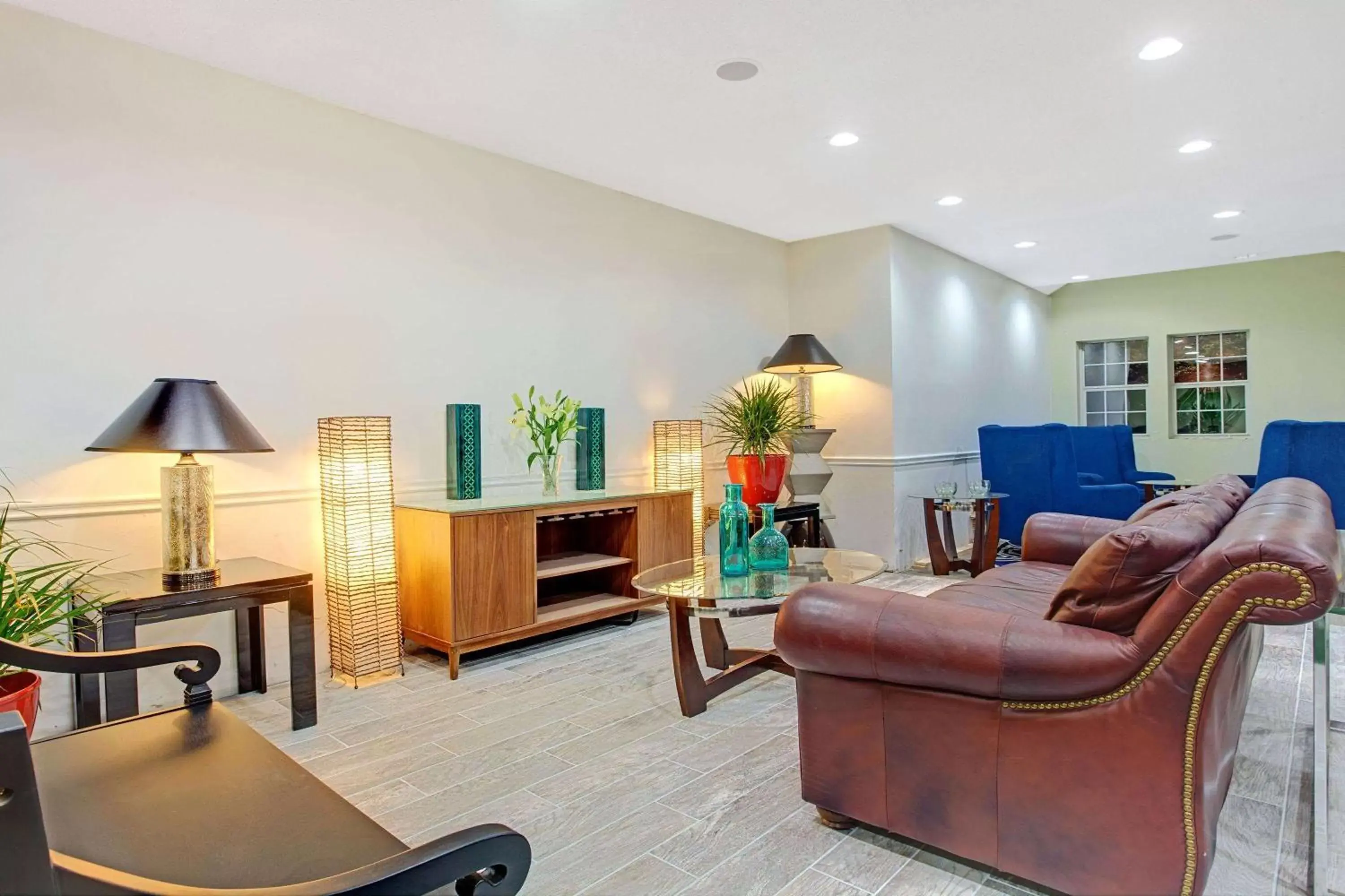 Lobby or reception, Seating Area in Microtel Inn & Suites by Wyndham Stockbridge/Atlanta I-75